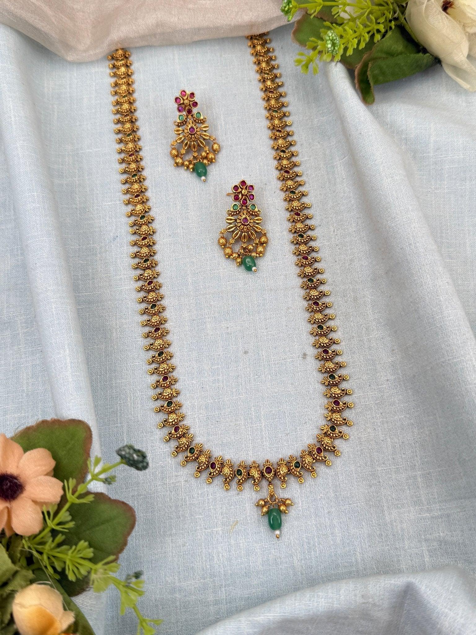 Luxurious Antique long Necklace Set 0104 - Mahilas