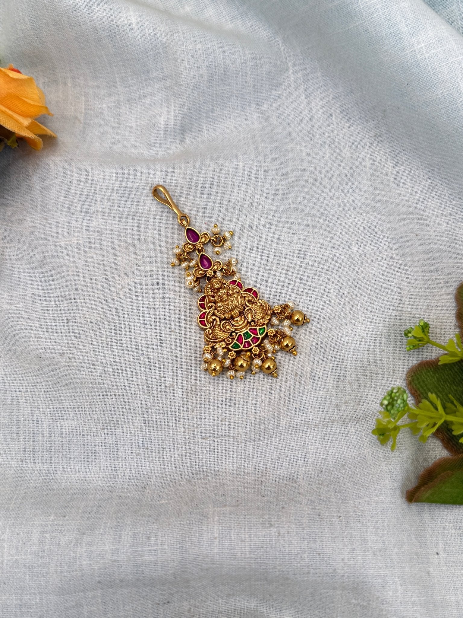 Luxurious Antique Maang Tikka 390 - Mahilas