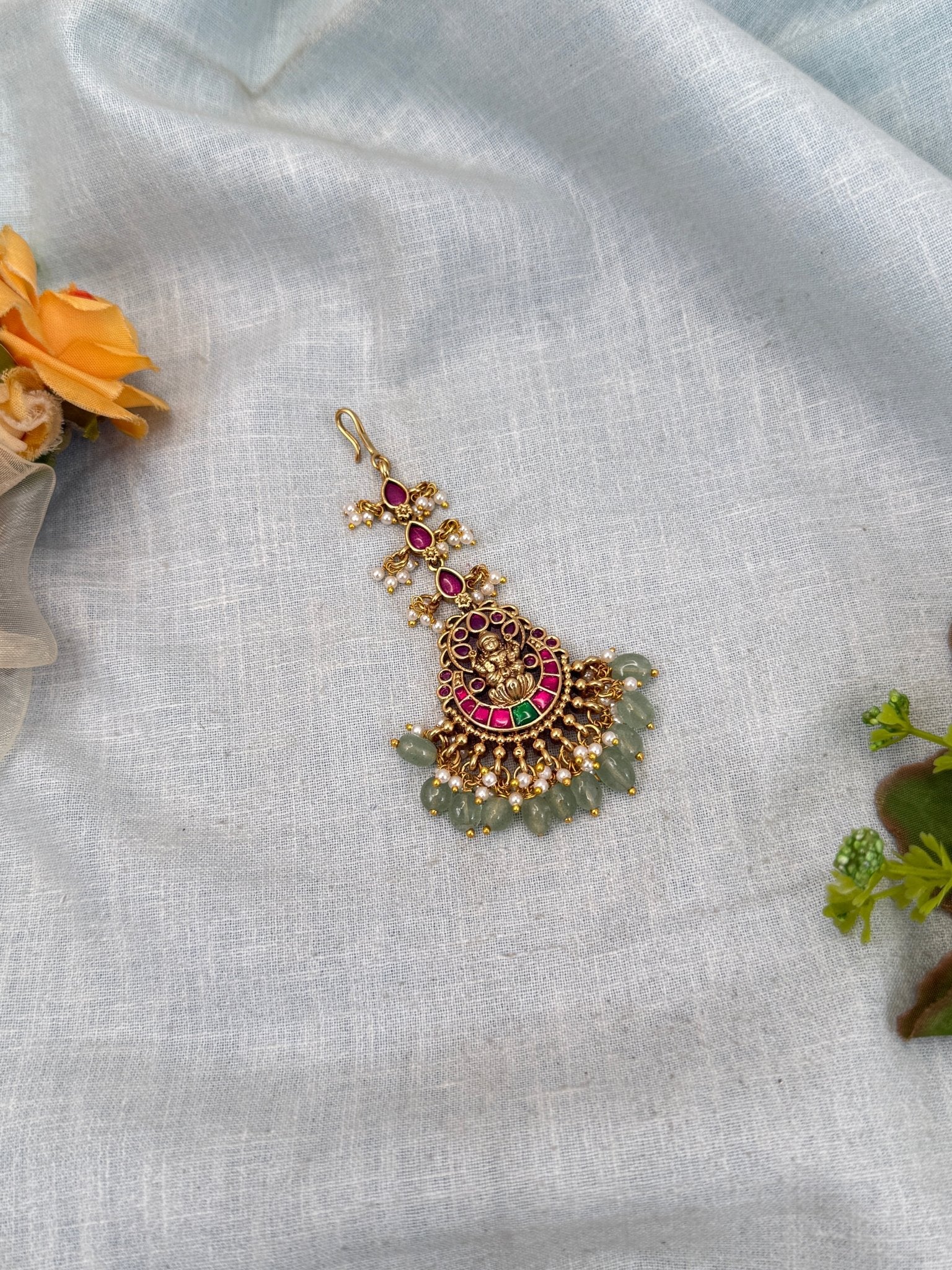 Luxurious Antique Maang Tikka 396 - Mahilas