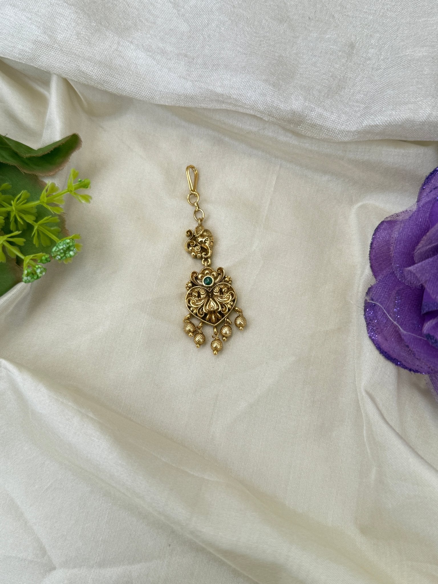 Luxurious Antique Maang Tikka 463 - Mahilas