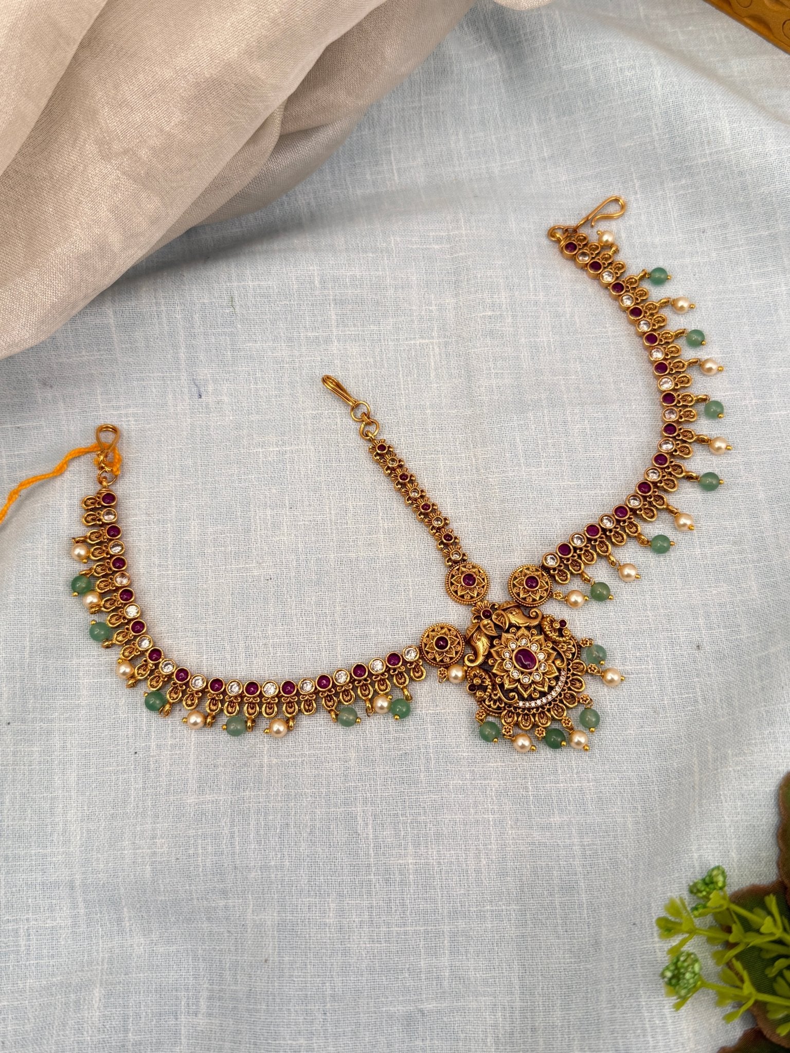 Luxurious Antique Maang Tikka Mathapatti 225 - Mahilas