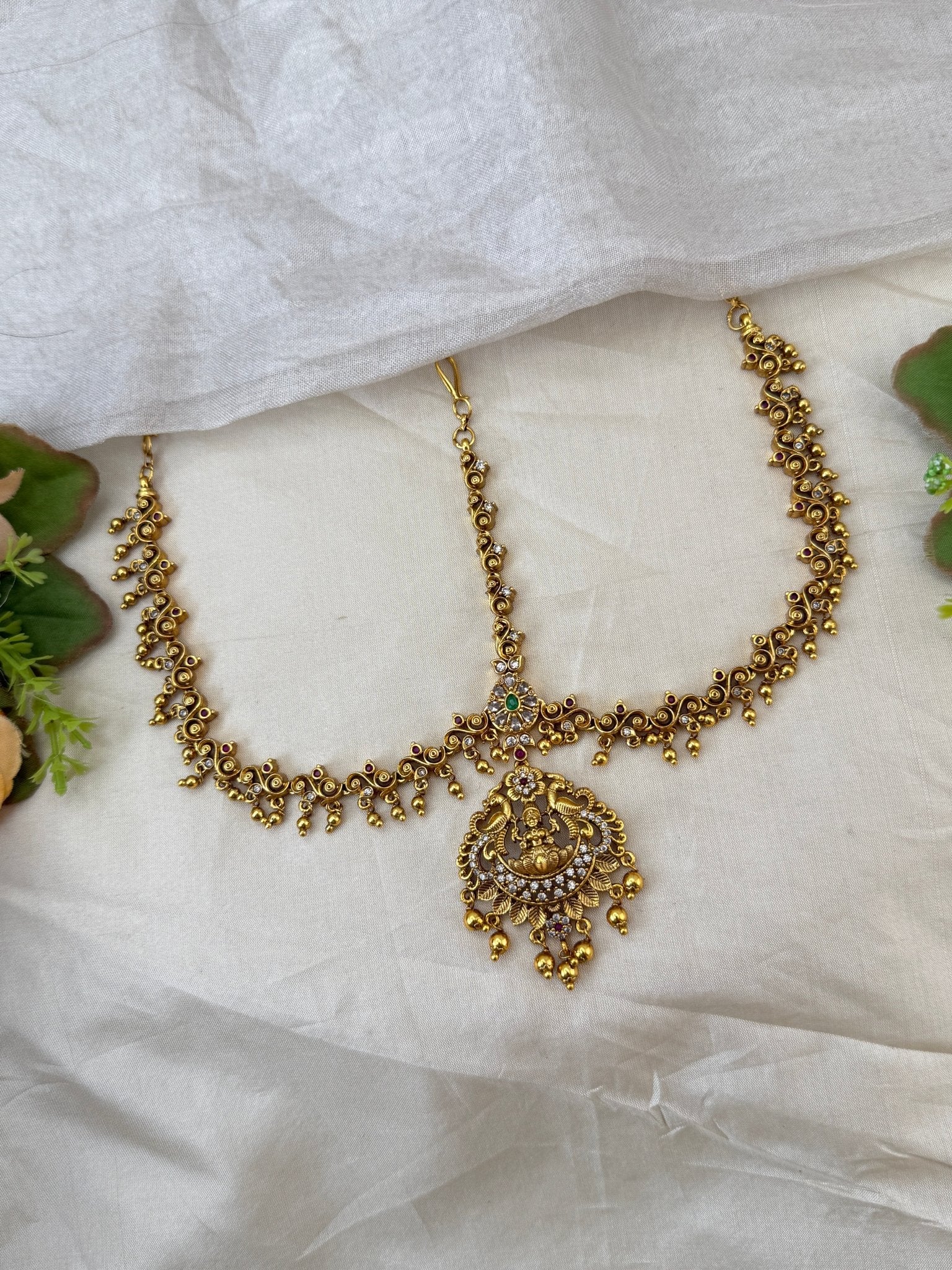Luxurious Antique Maang Tikka Mathapatti 531 - Mahilas