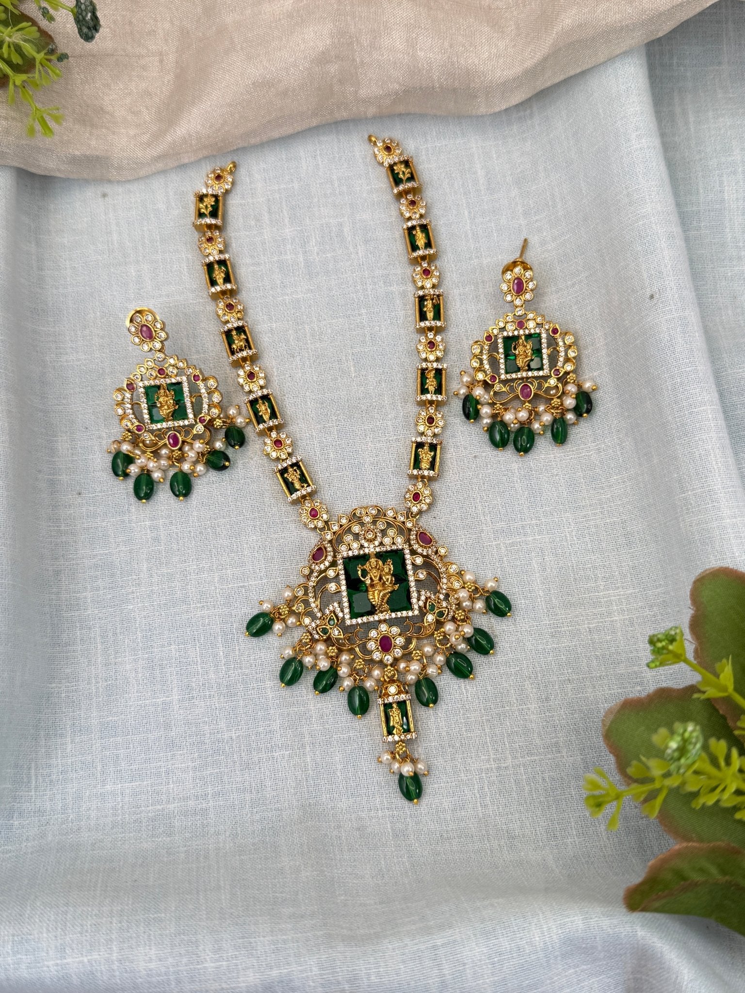 Luxurious Antique Narasimha Lakshmi Short Necklace Set 0383 - Mahilas