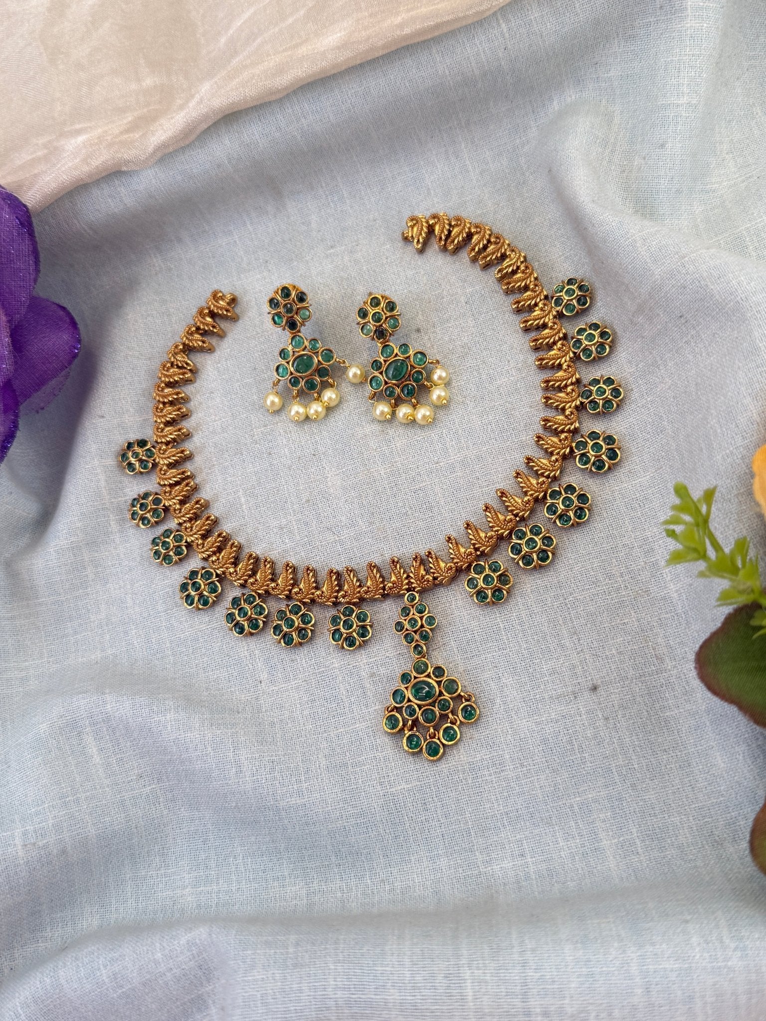 Luxurious Antique Peacock Short Necklace Set 0850 - Mahilas