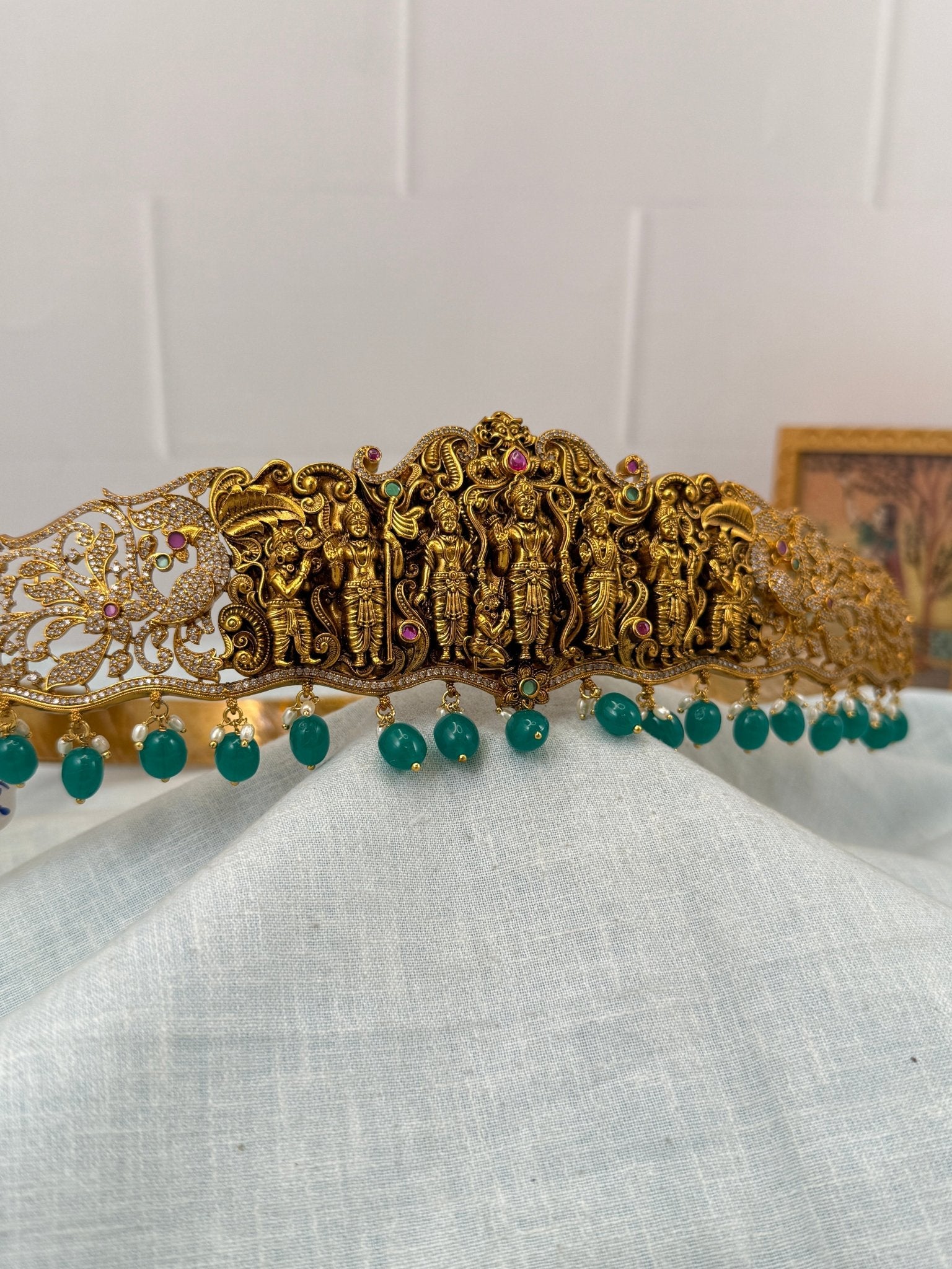 Luxurious Antique Ram Parivar Vaddanam Kamarbandh 7262 - Mahilas