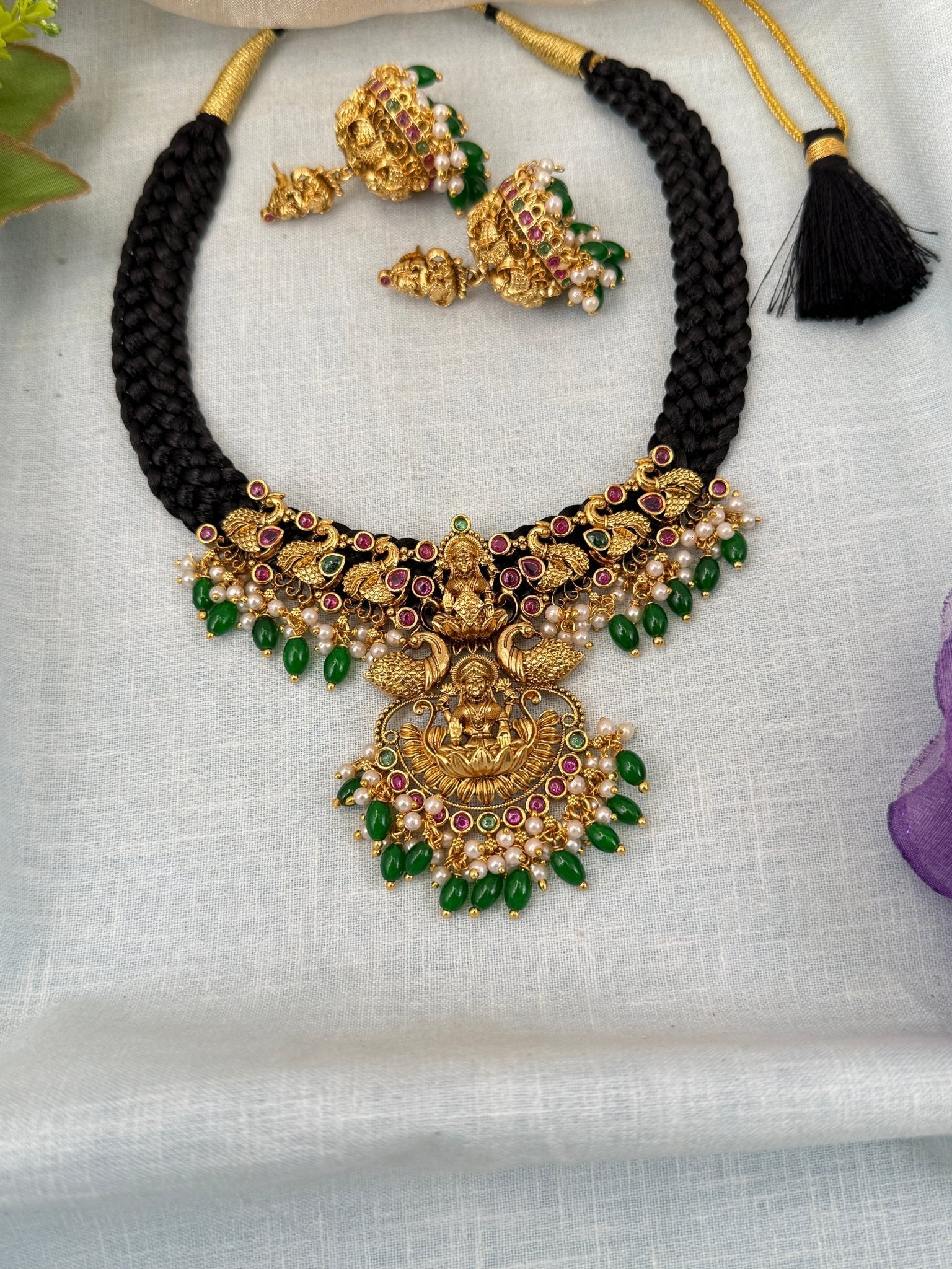 Luxurious Antique Rope Short Necklace Set 0589 - Mahilas