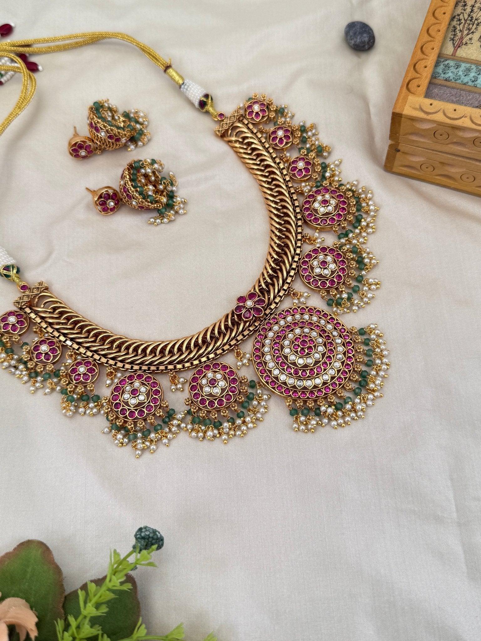 Luxurious Antique Short Guttapusalu Necklace Set 638 - Mahilas