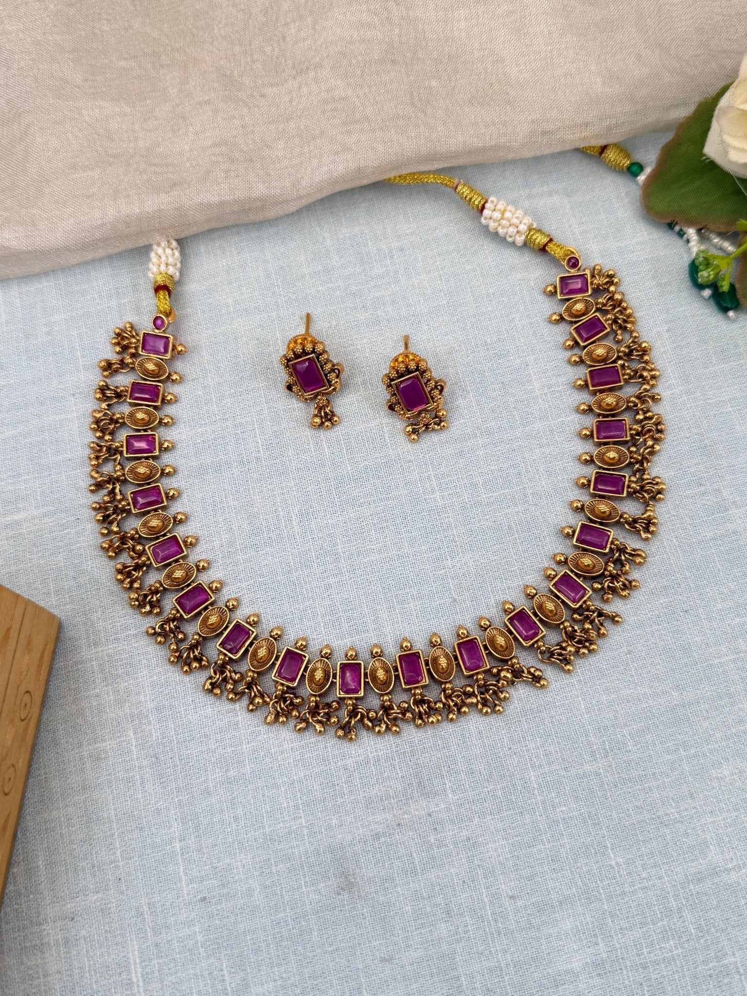 Luxurious Antique Short Necklace Set 0553 - Mahilas