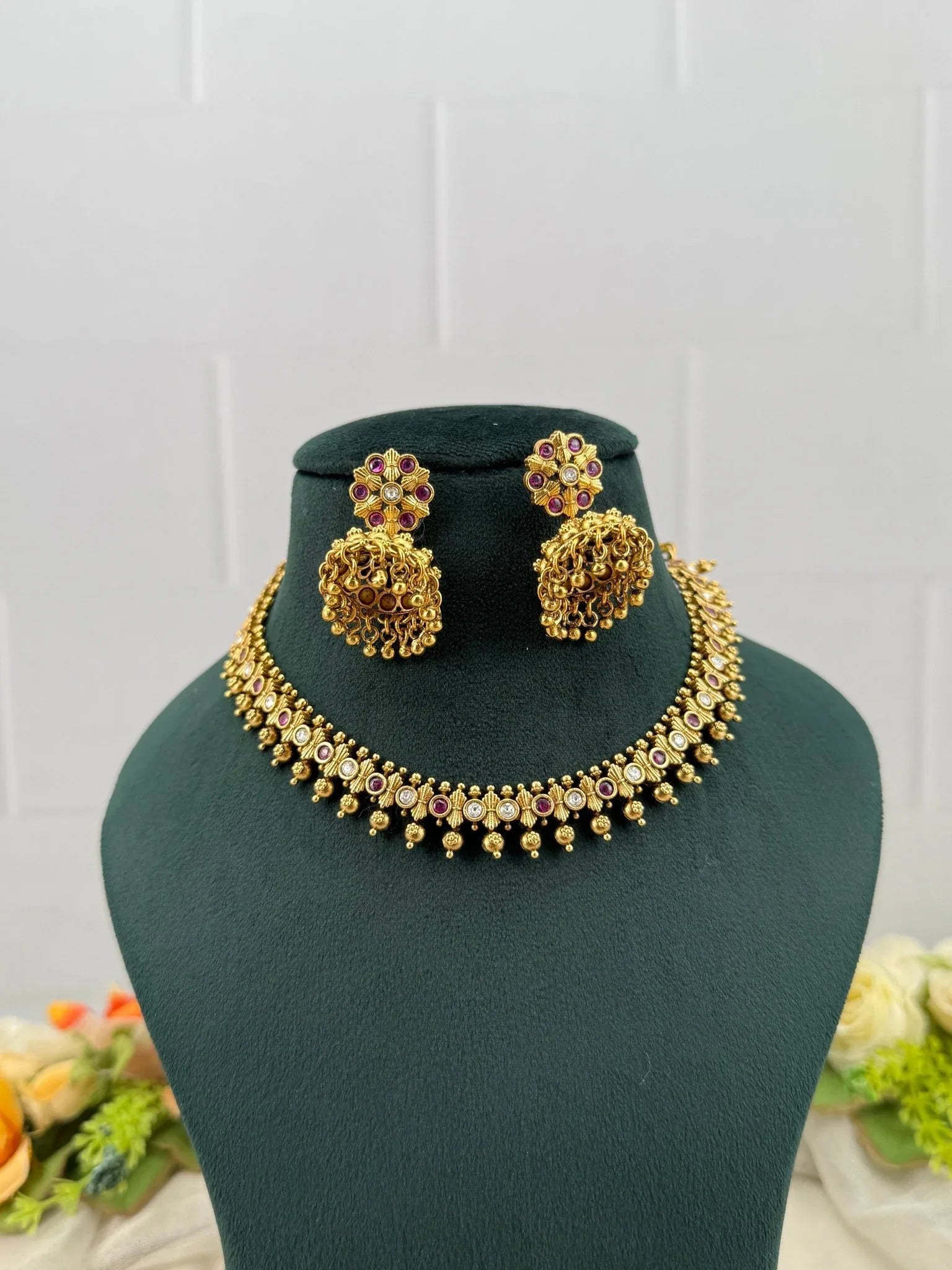 Luxurious Antique Short Necklace Set 613 - Mahilas