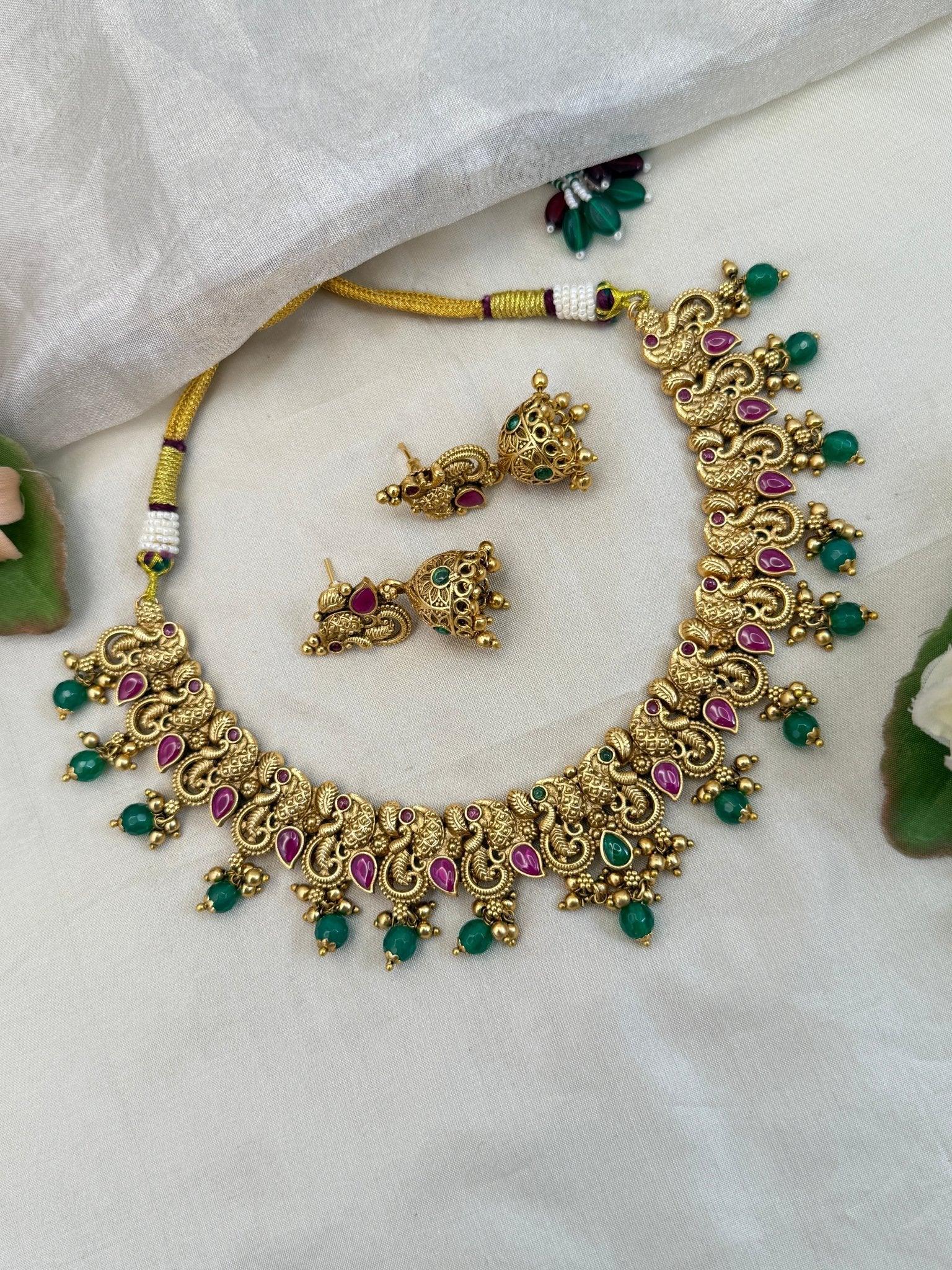 Luxurious Antique Short Necklace Set 893 - Mahilas