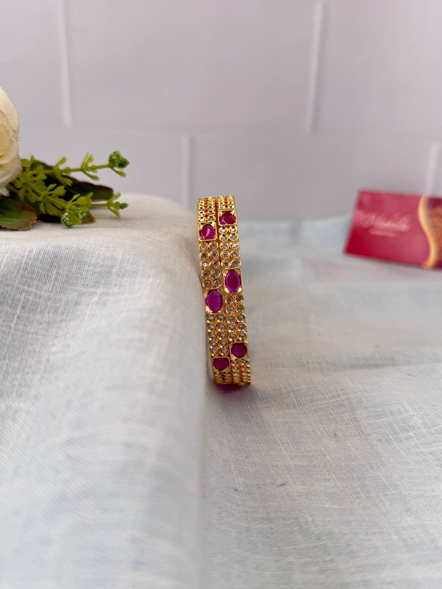 Luxurious Antique Stone Bangles 7204 - Mahilas