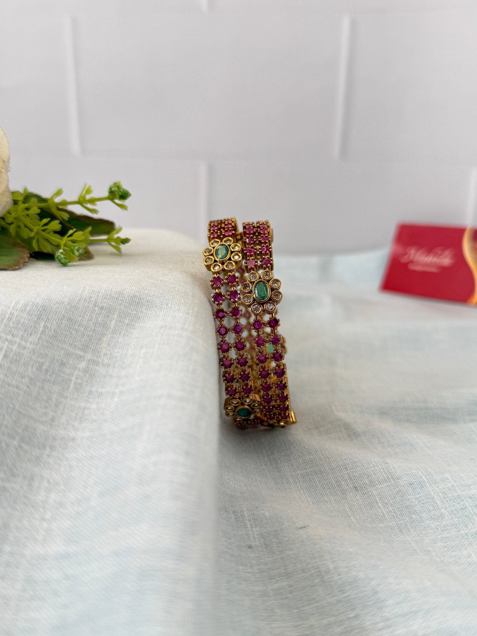 Luxurious Antique Stone Bangles 7218 - Mahilas