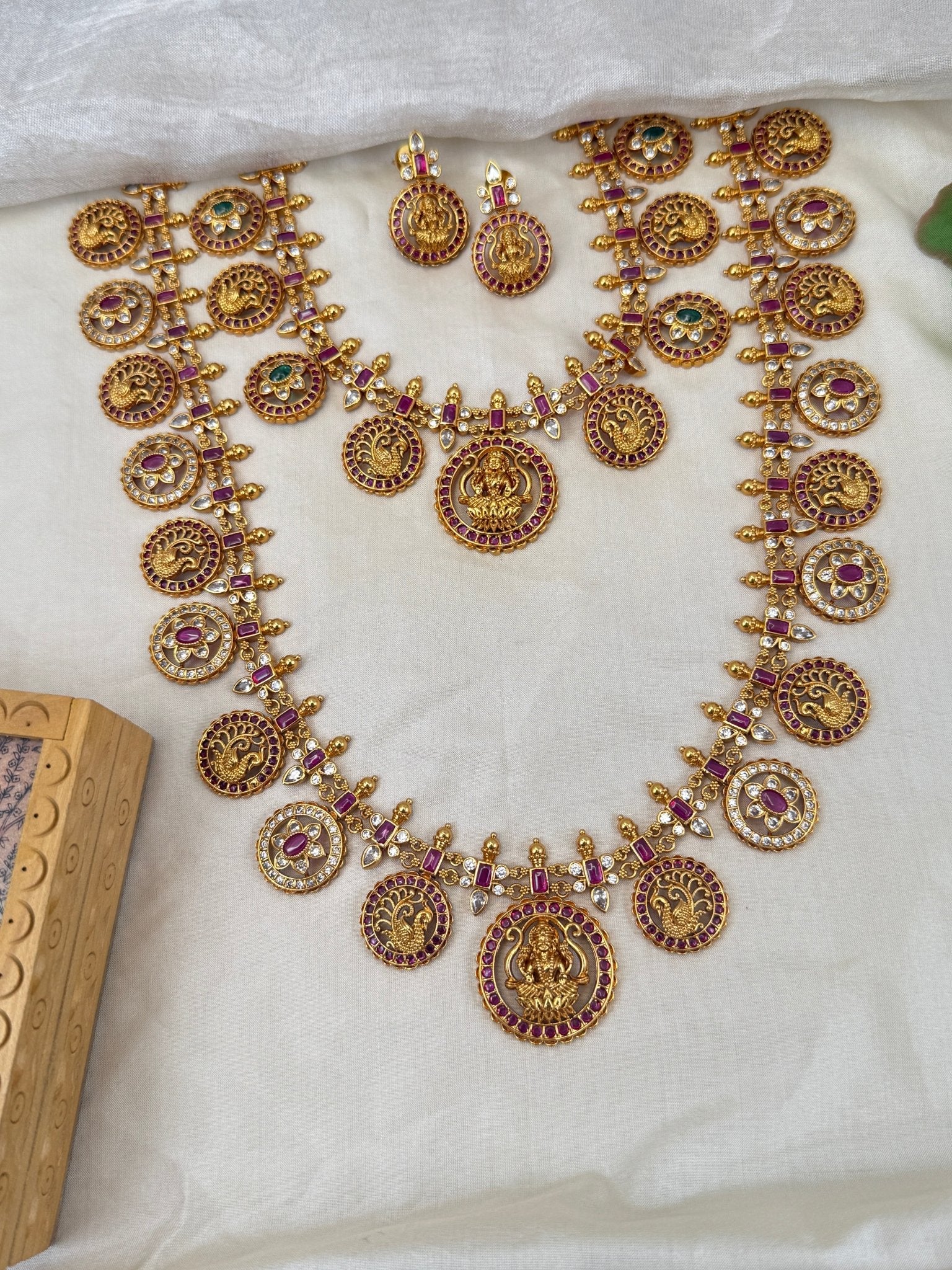 Luxurious Antique Stone Lakshmi Bottumala Bridal Necklace Set 0505 - Mahilas
