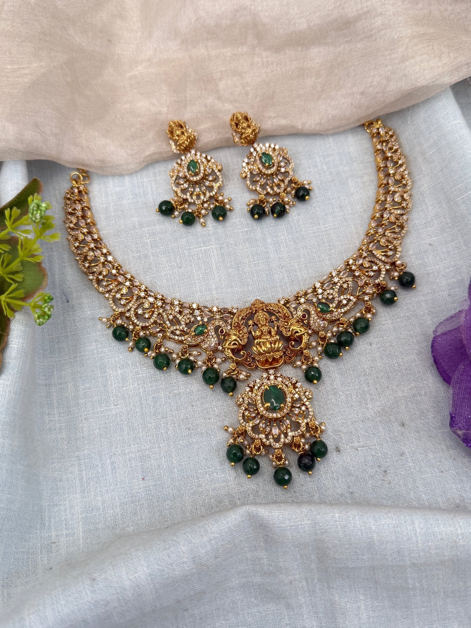 Luxurious Antique Stone Lakshmi Short Necklace Set 0463 - Mahilas