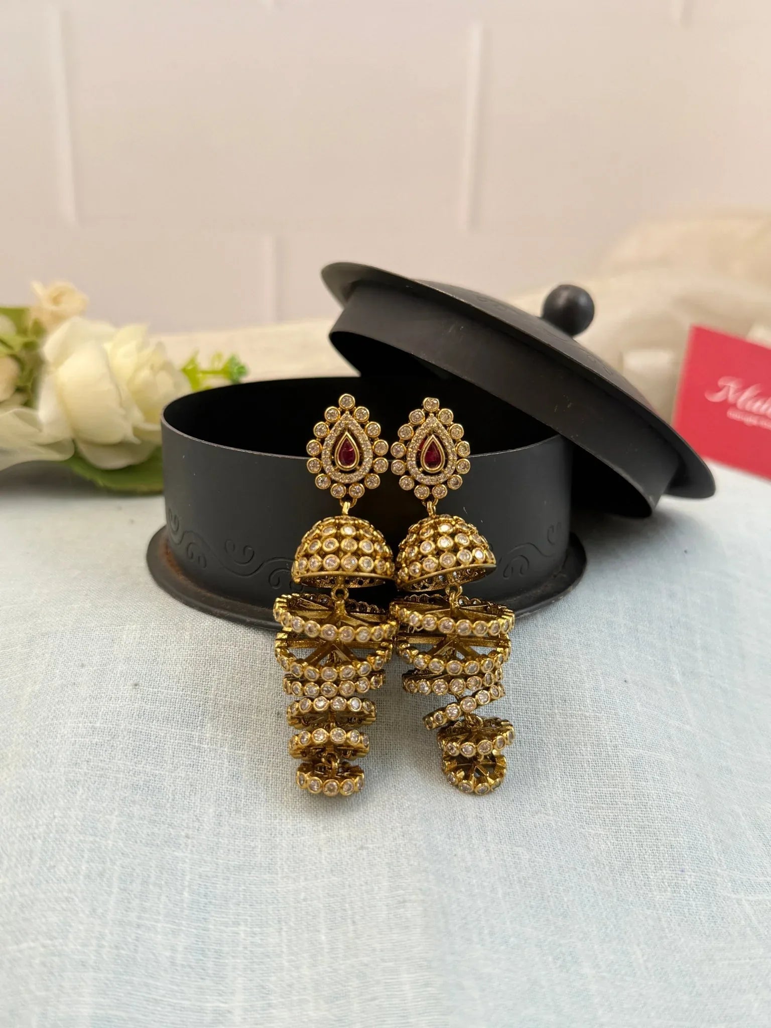 Luxurious Antique Stud Earrings 0574 - Mahilas