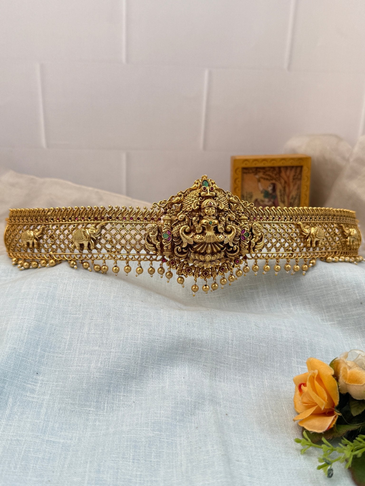 Luxurious Antique Vaddanam Hip Belt 7132 - Mahilas