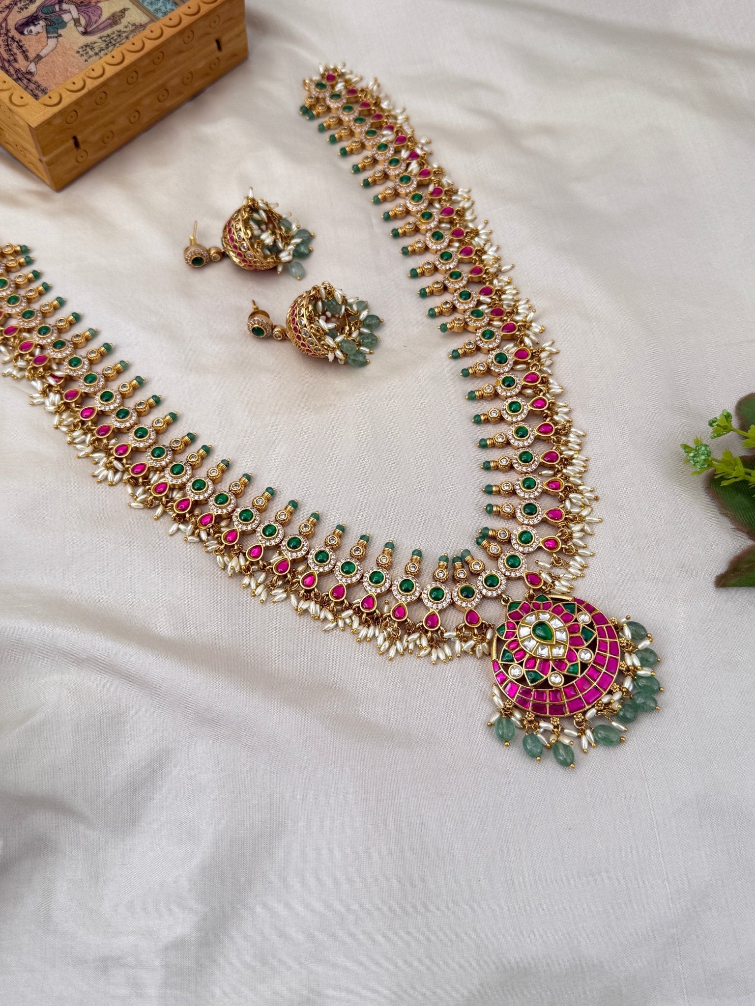 Luxurious Beautiful Jadau Kundan Long Necklace Set 537 - Mahilas