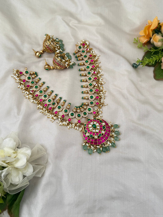 Luxurious Beautiful Jadau Kundan Short Necklace Set 536 - Mahilas