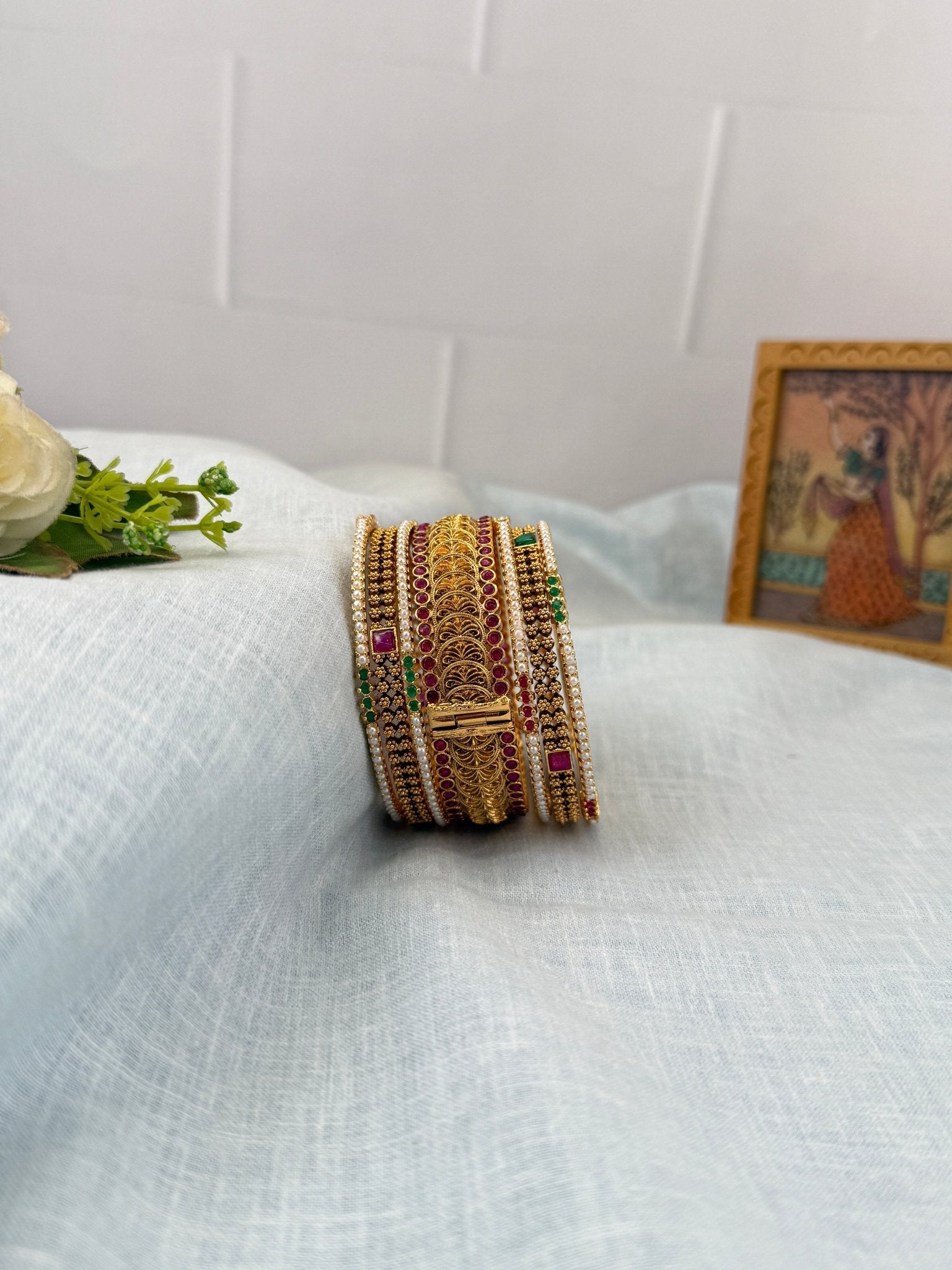 Luxurious Bridal Antique and Pearl Bangle Set 5268 - Mahilas