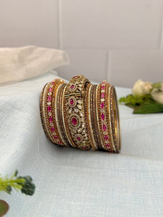 Luxurious Cream & Gold Kundan Bangle Set - 5217 - Mahilas