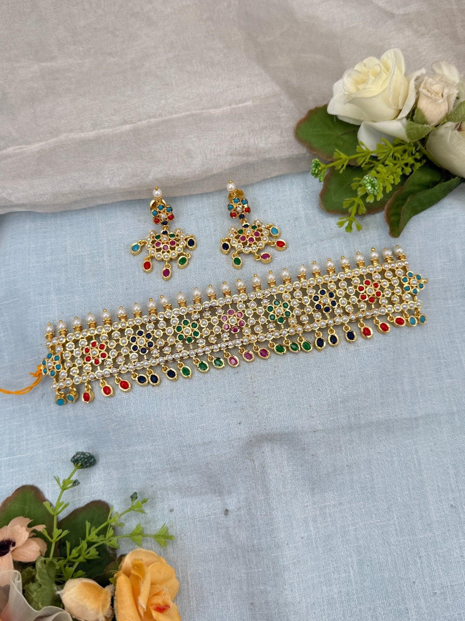 Luxurious Gold Like Antique Choker Necklace Set 0246 - Mahilas