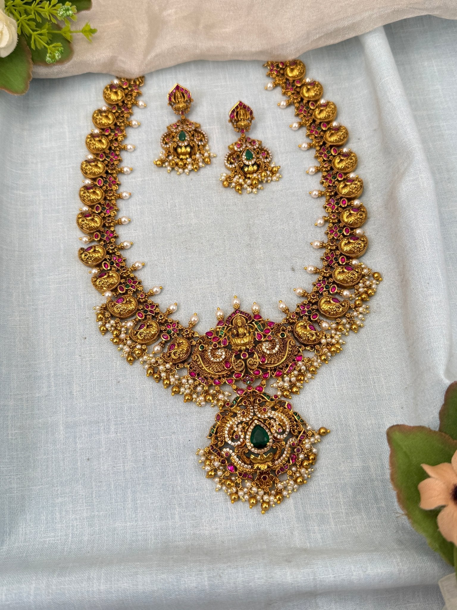 Luxurious Gold Like Antique Jadau Long Necklace Set 0451 - Mahilas