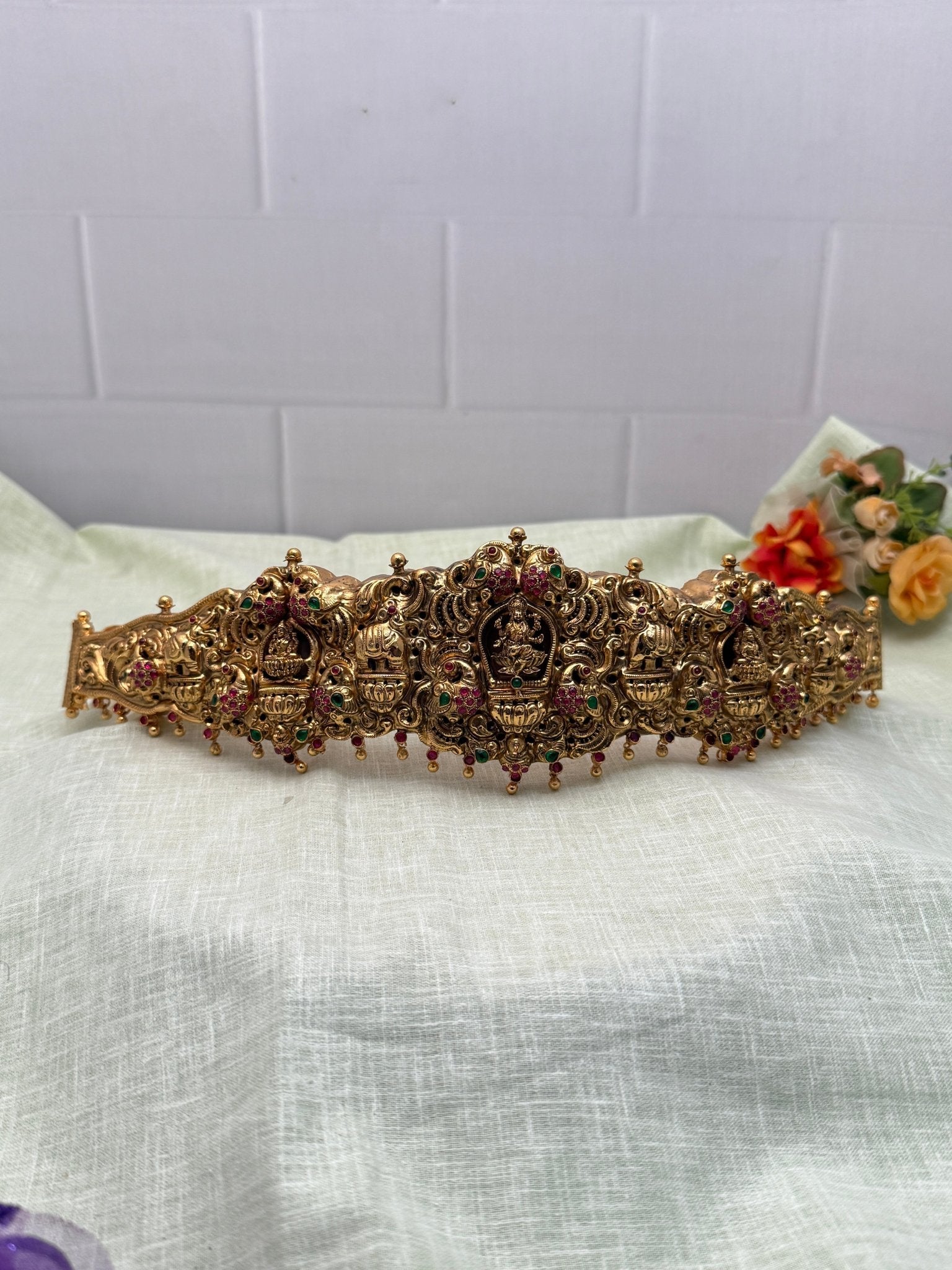 Luxurious Gold Lookalike Antique Alloy Vaddanam Kamarbandh 7031