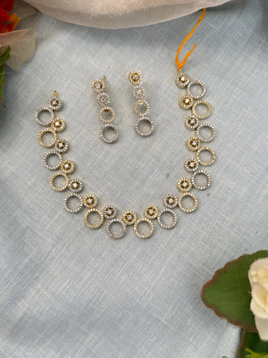 Luxurious Gold Stone Short Necklace Set 493 - Mahilas