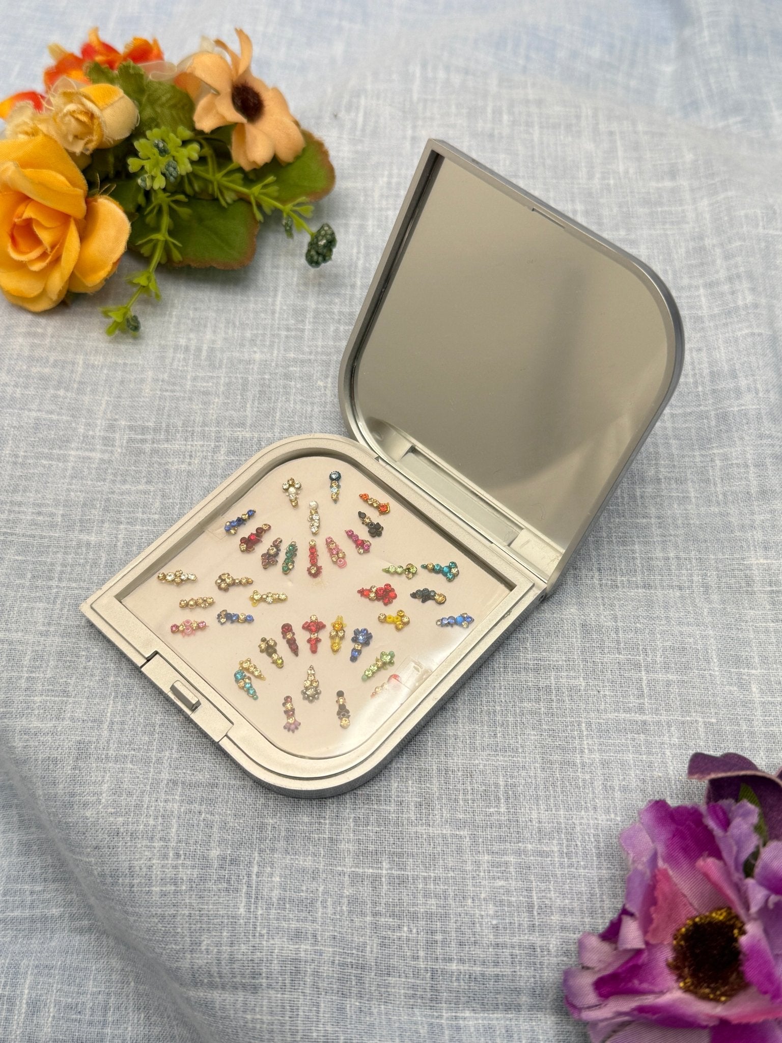 Luxurious Grand Bindi Box 147 - Mahilas