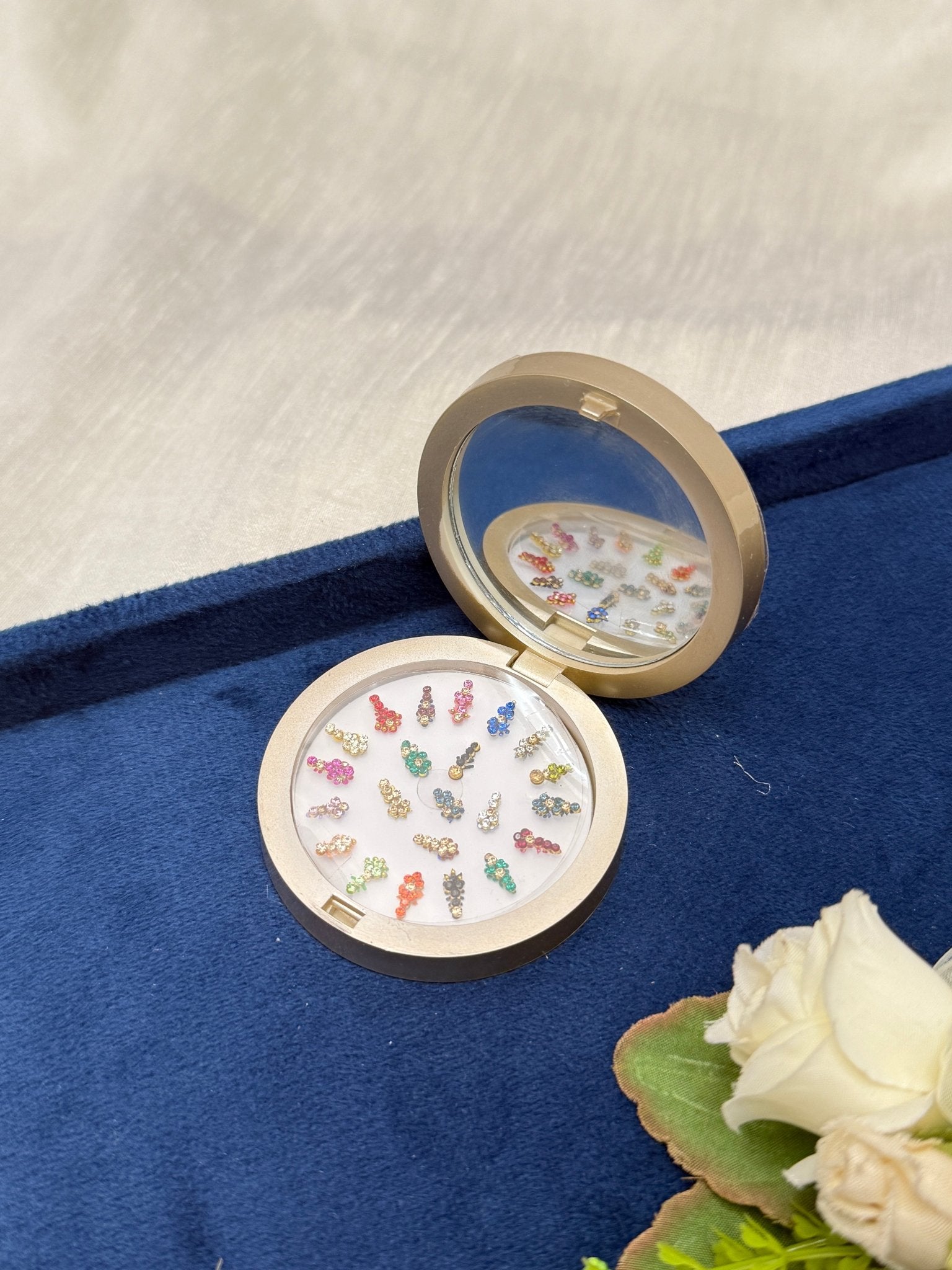 Luxurious Grand Bindi Box 193 - Mahilas
