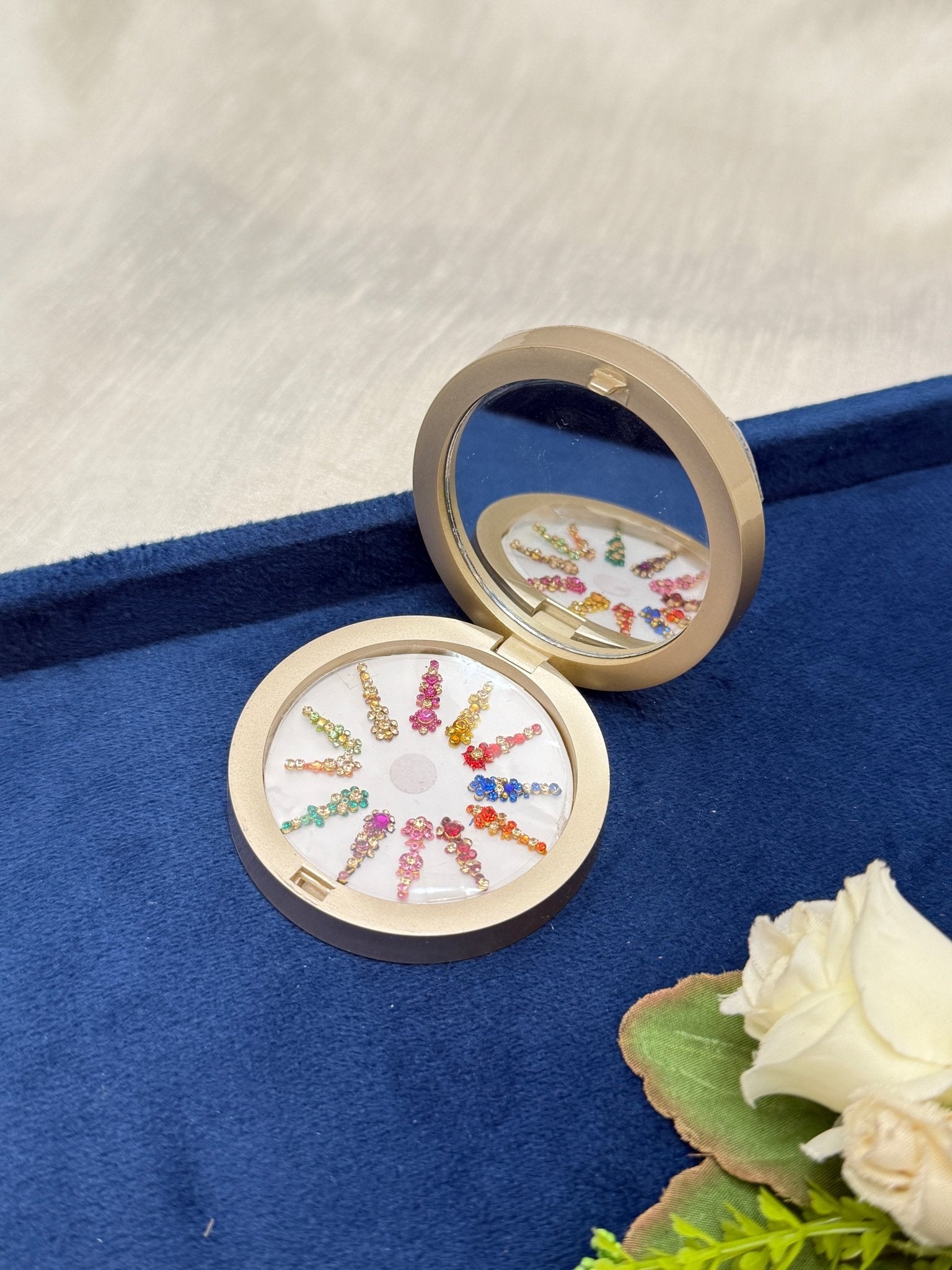 Luxurious Grand Bindi Box 196 - Mahilas