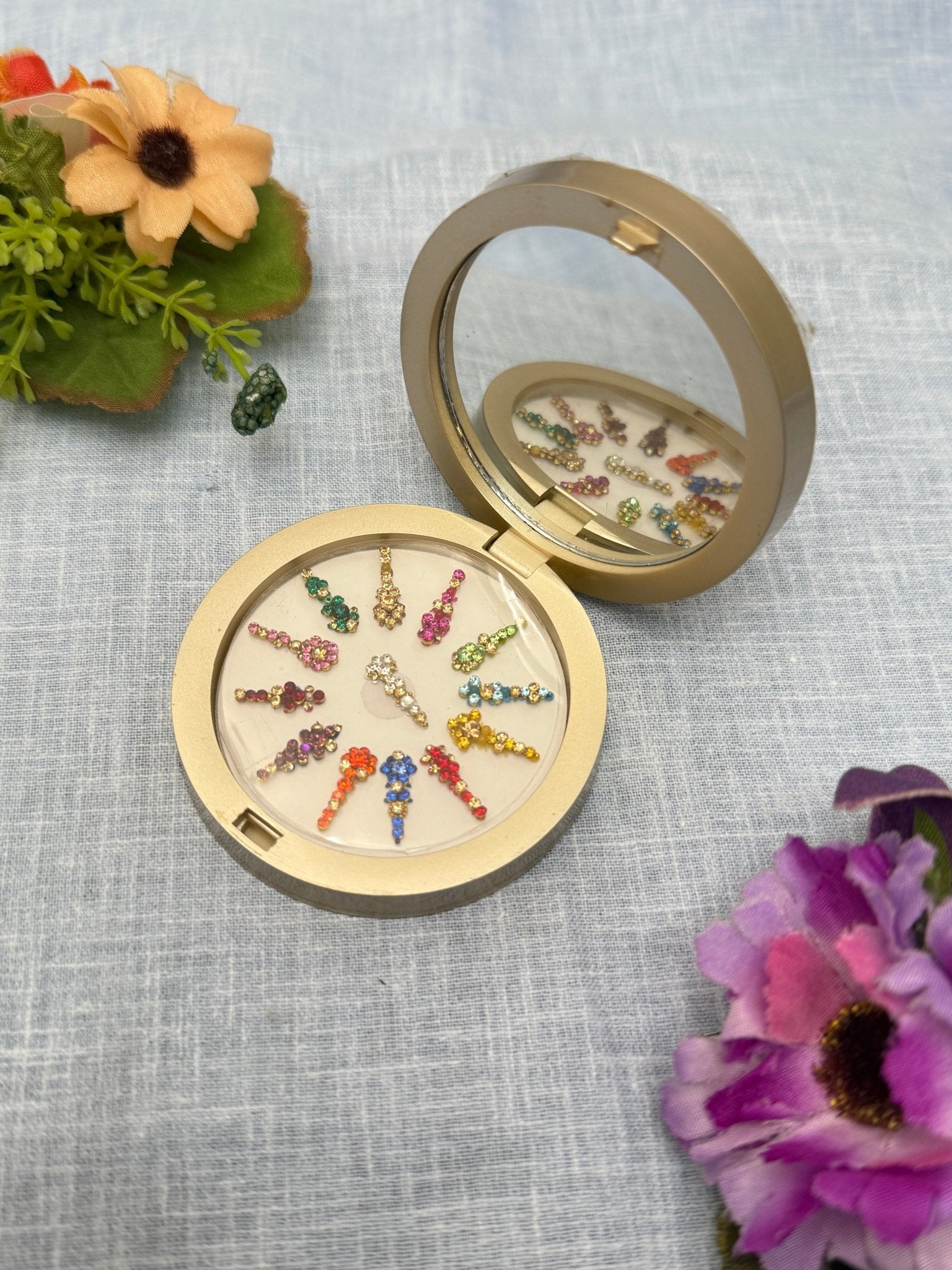 Luxurious Grand Bindi Box 247 - Mahilas