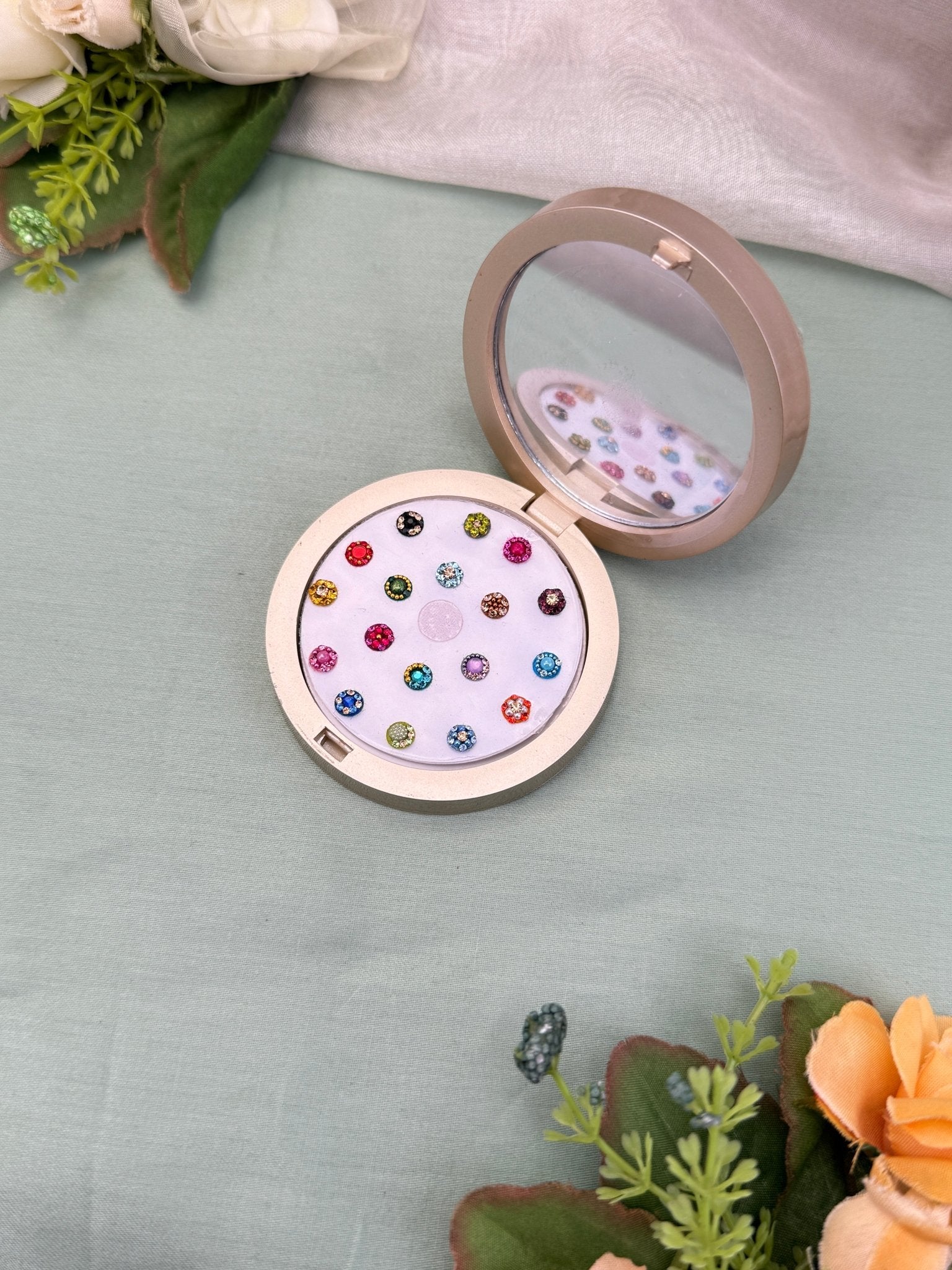 Luxurious Grand Bindi Box 448 - Mahilas