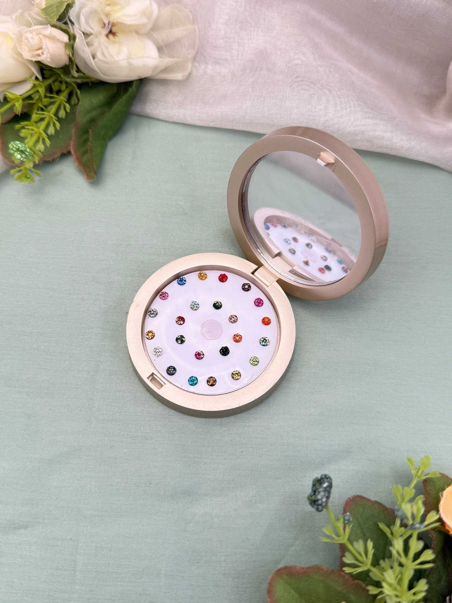 Luxurious Grand Bindi Box 453 - Mahilas