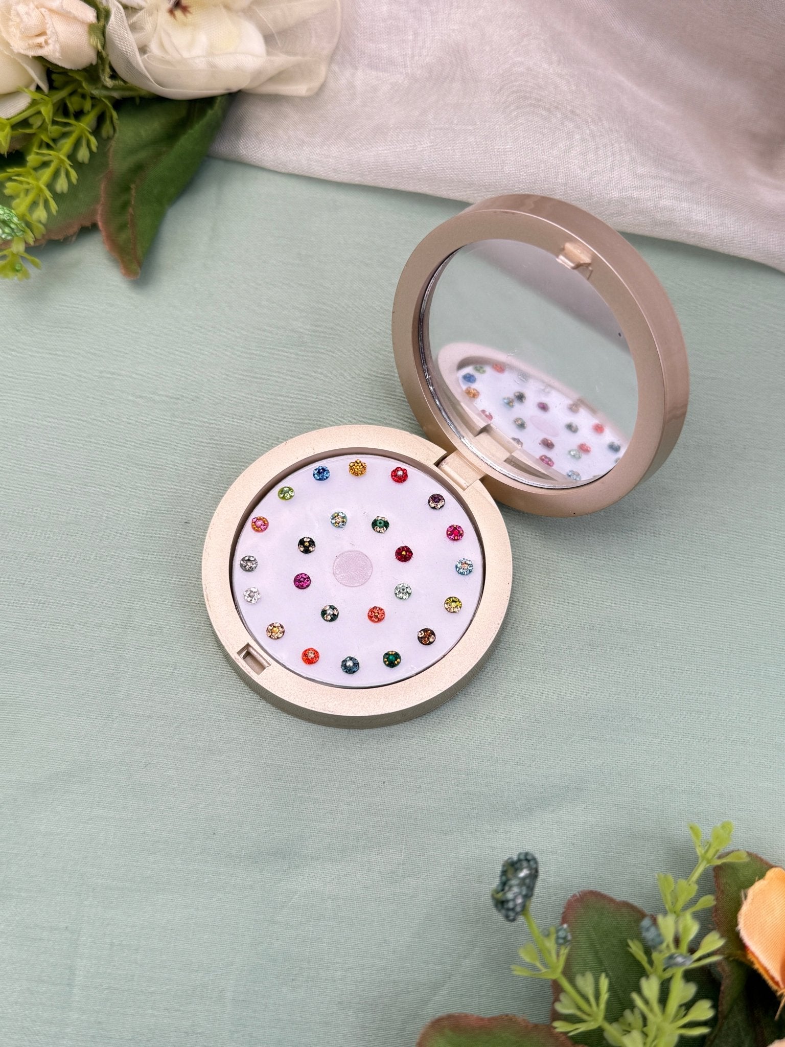 Luxurious Grand Bindi Box 458 - Mahilas