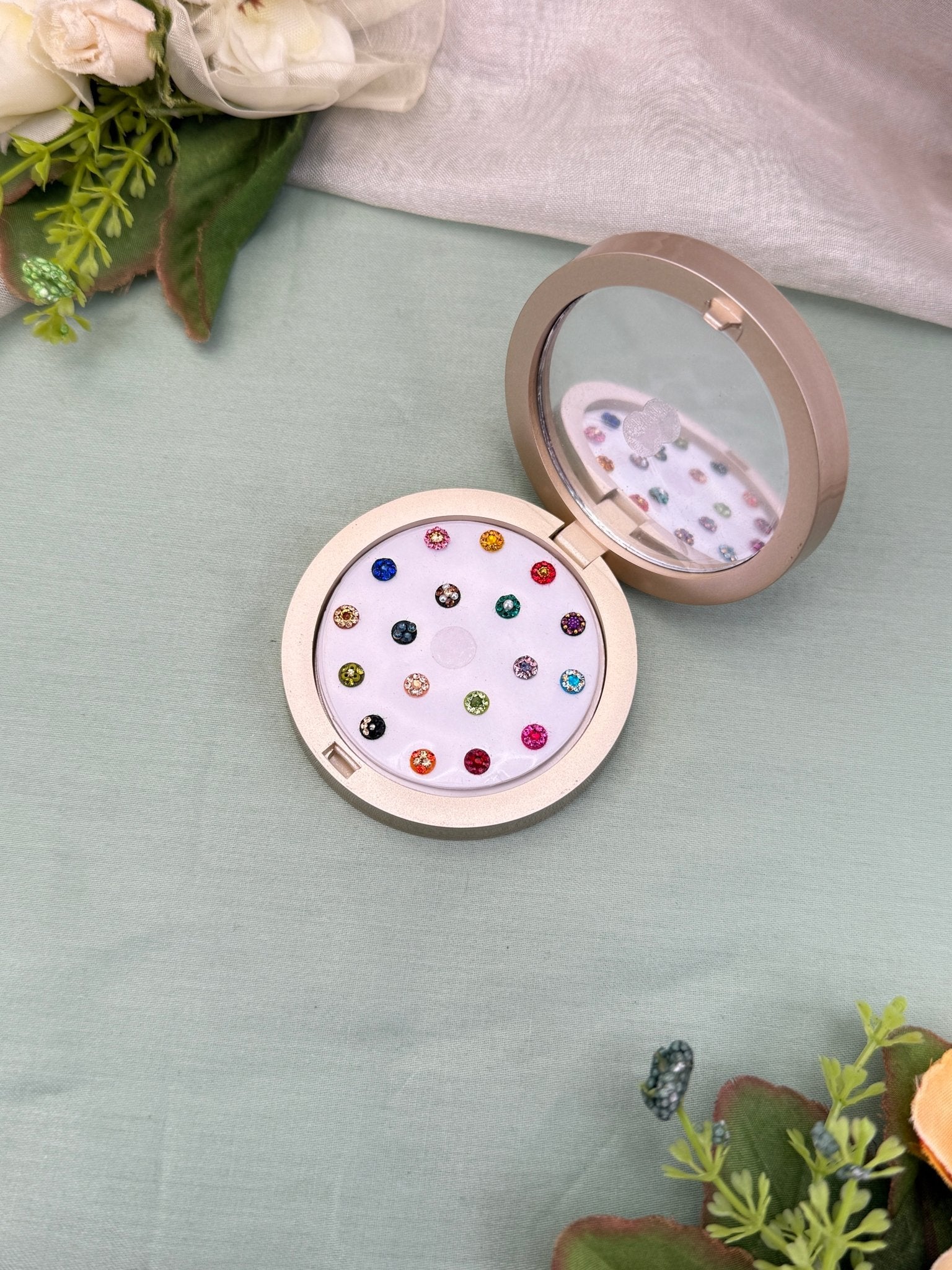 Luxurious Grand Bindi Box 461 - Mahilas