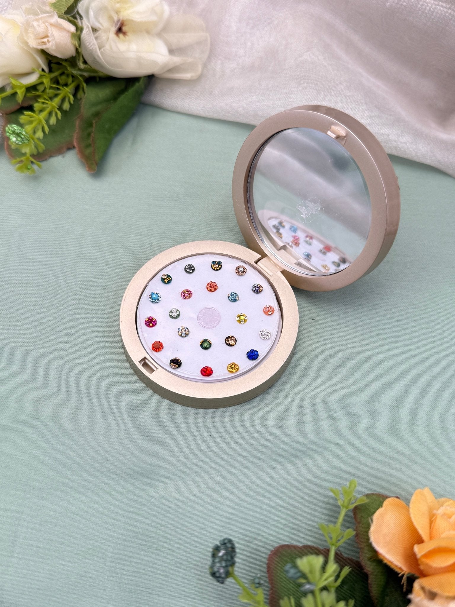 Luxurious Grand Bindi Box 484 - Mahilas