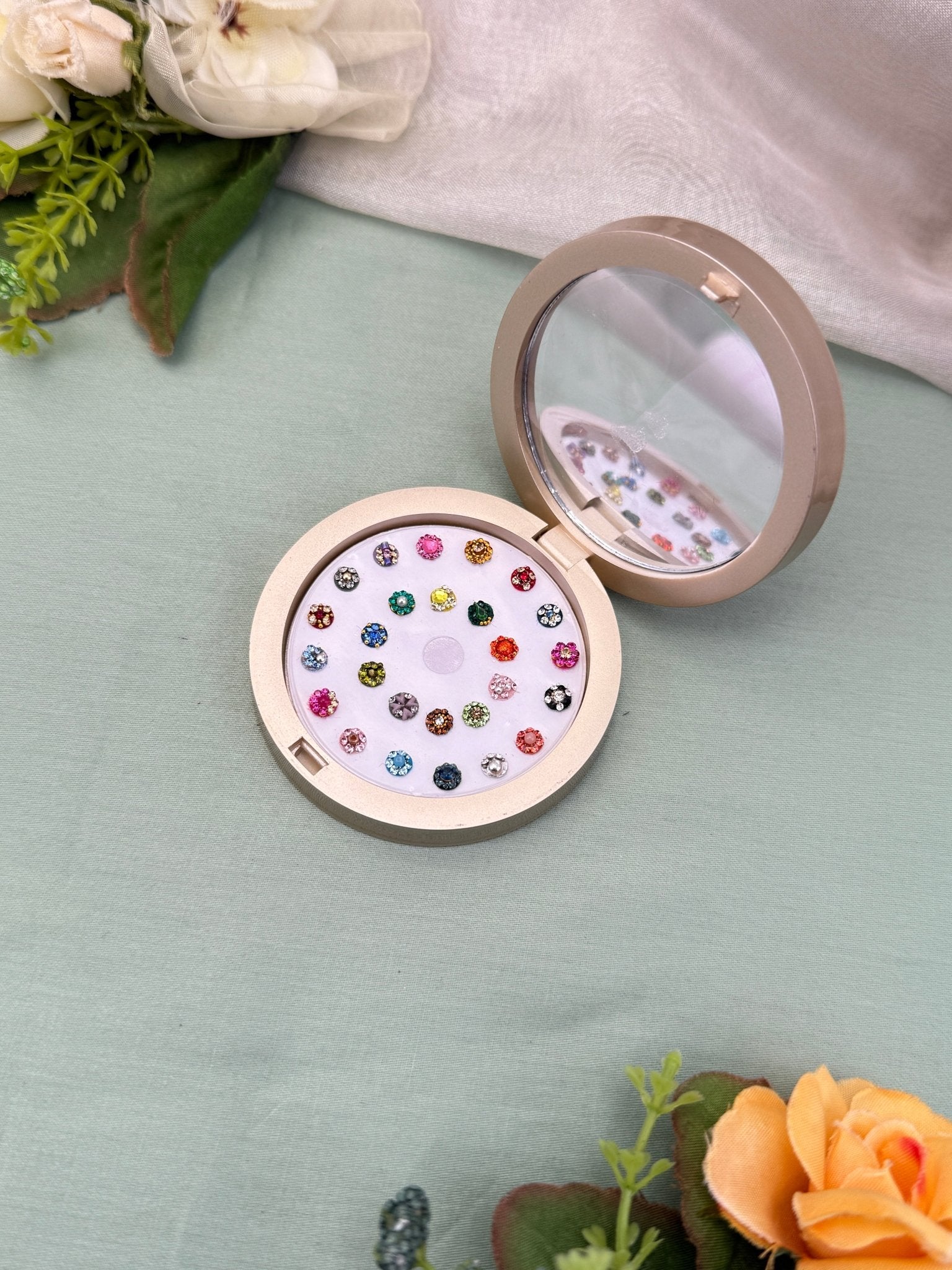 Luxurious Grand Bindi Box 506 - Mahilas