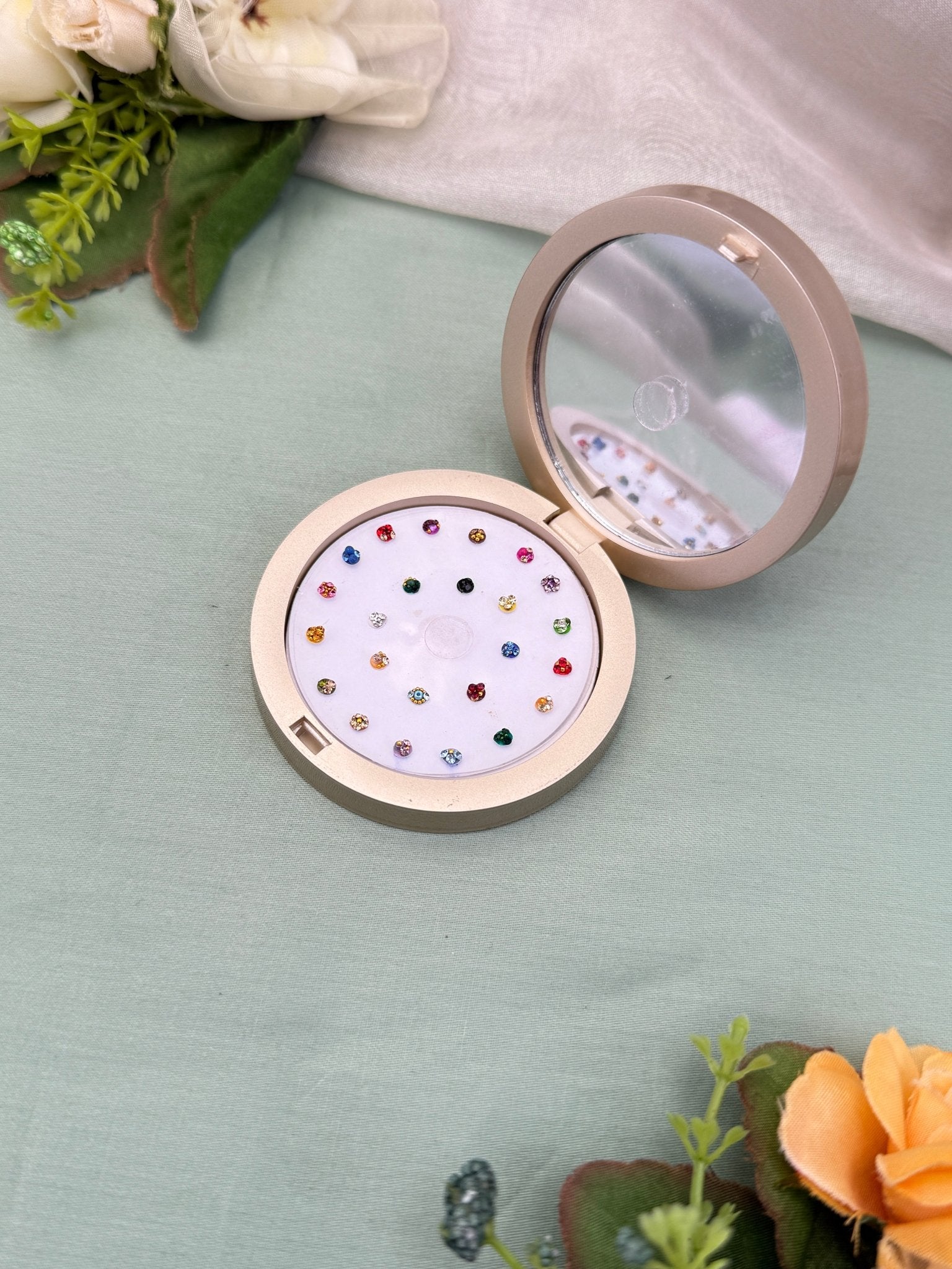 Luxurious Grand Bindi Box 517 - Mahilas