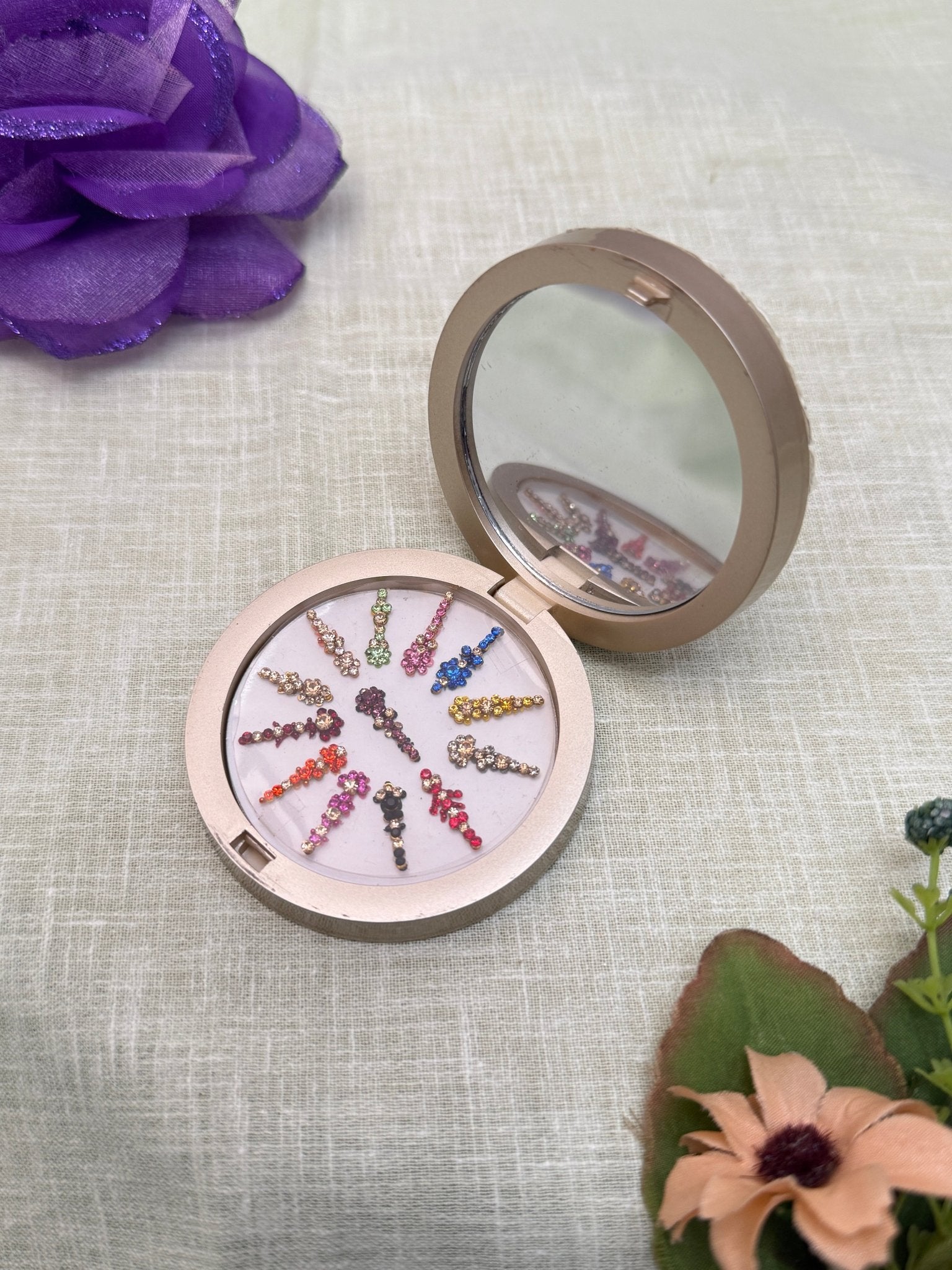 Luxurious Grand Bindi Box 60 - Mahilas