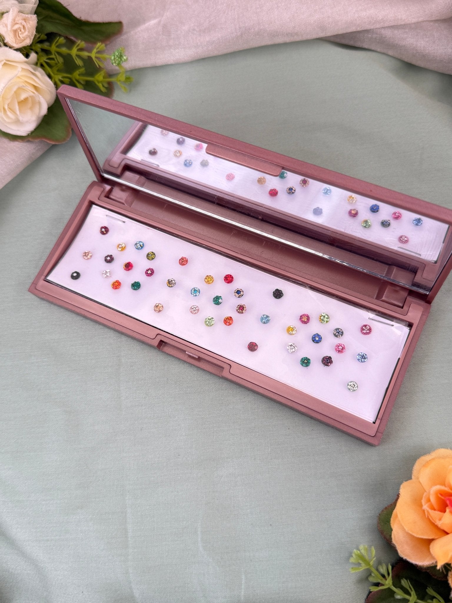 Luxurious Grand Bindi Box 645 - Mahilas