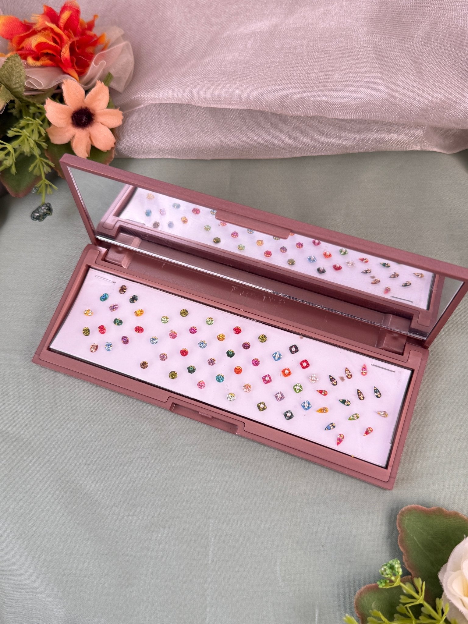 Luxurious Grand Bindi Box 691 - Mahilas