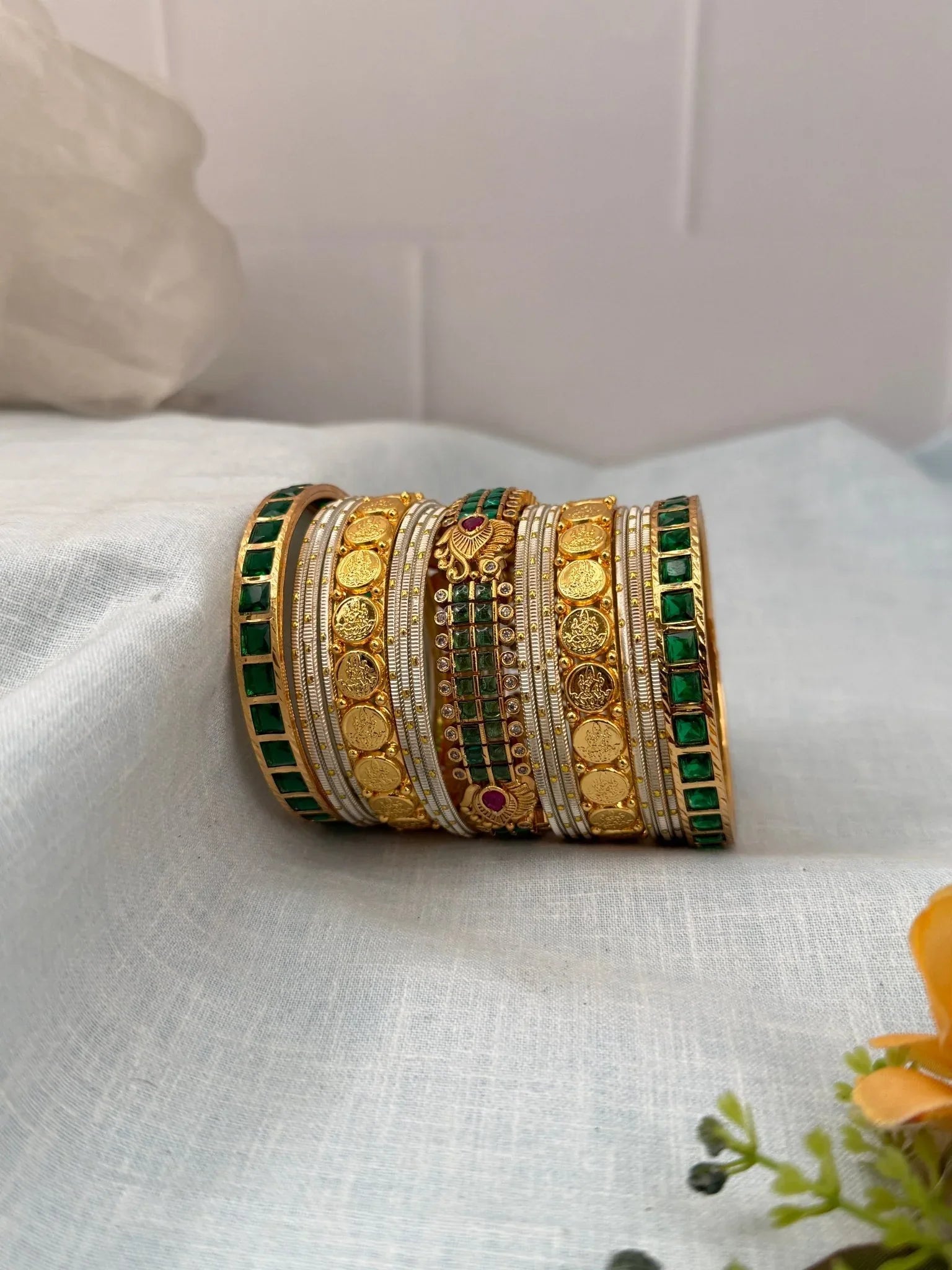 Luxurious Green Gold Swarna & Kaasu Bangle Set 5232 - Mahilas