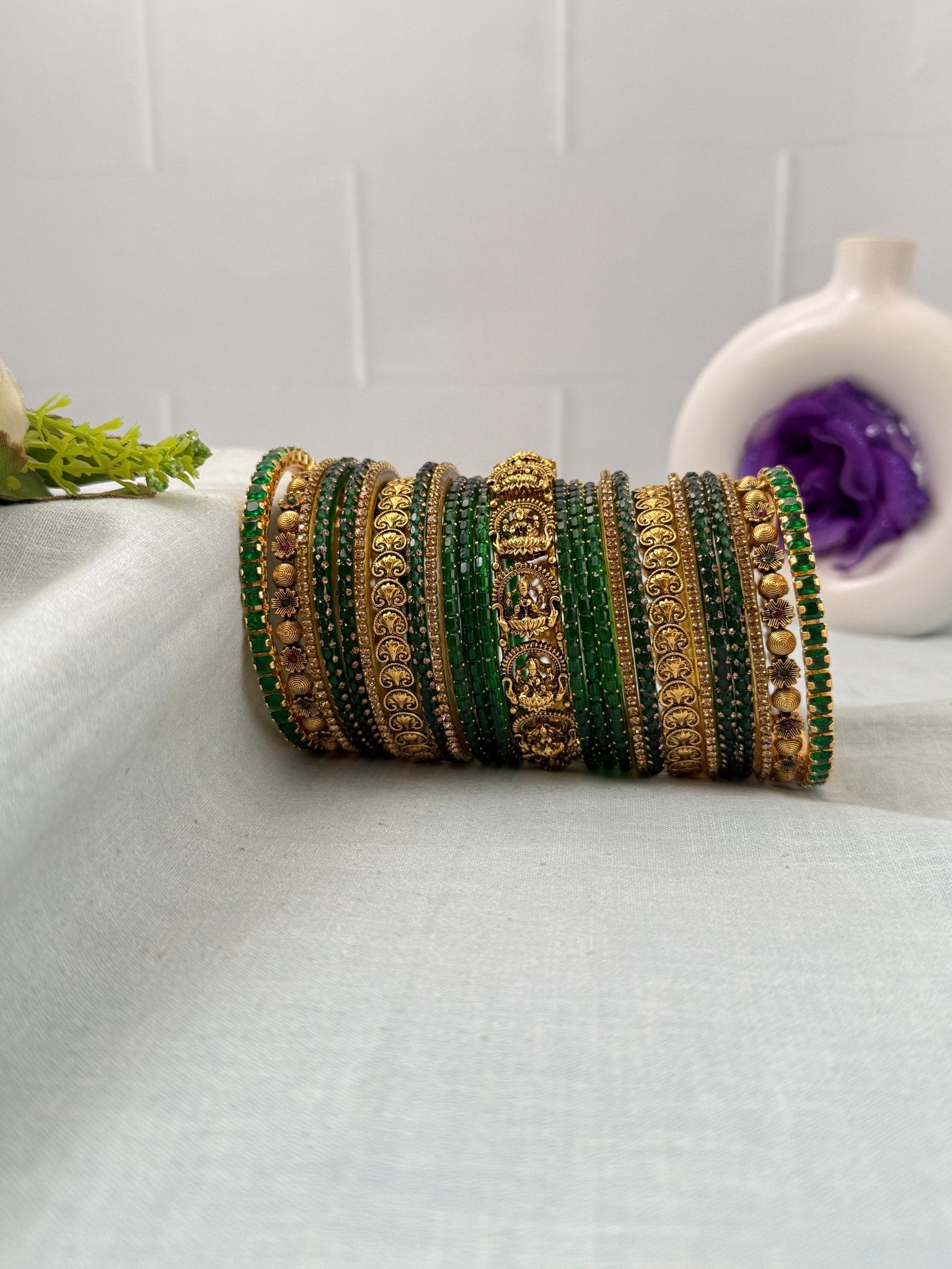 Luxurious Green Rain Drop Green & Gold Glass and Antique Bangle Set 5287 - Mahilas