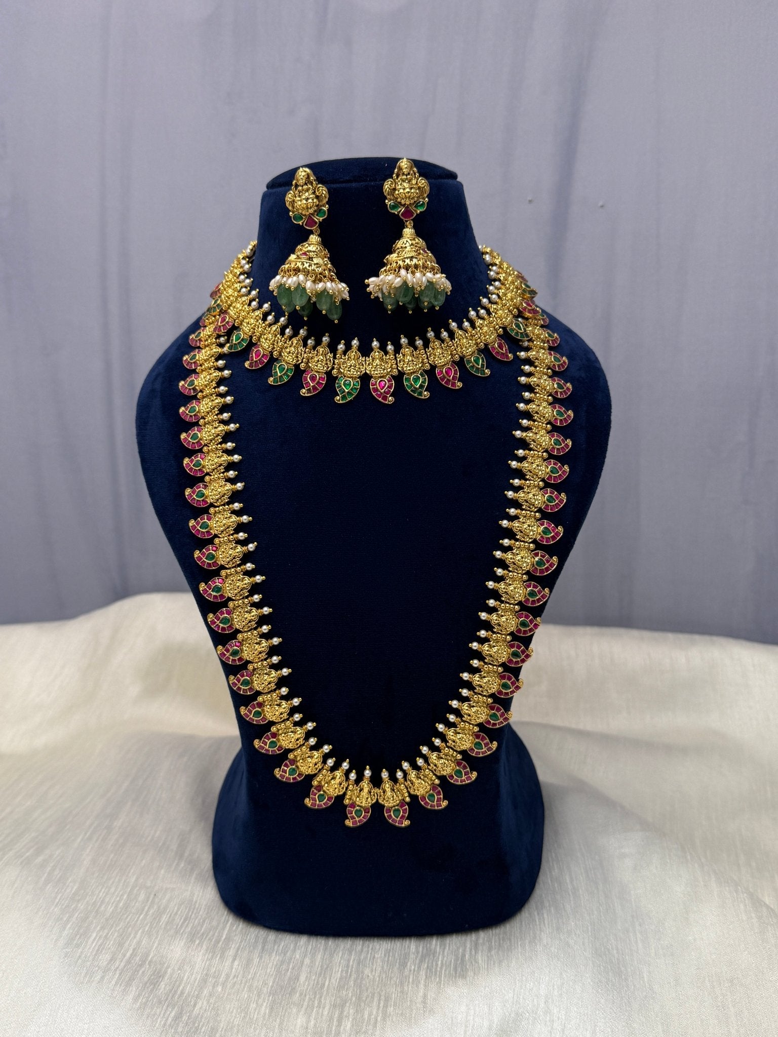Luxurious Jadau Kundan Bridal Necklace Set 279 - Mahilas
