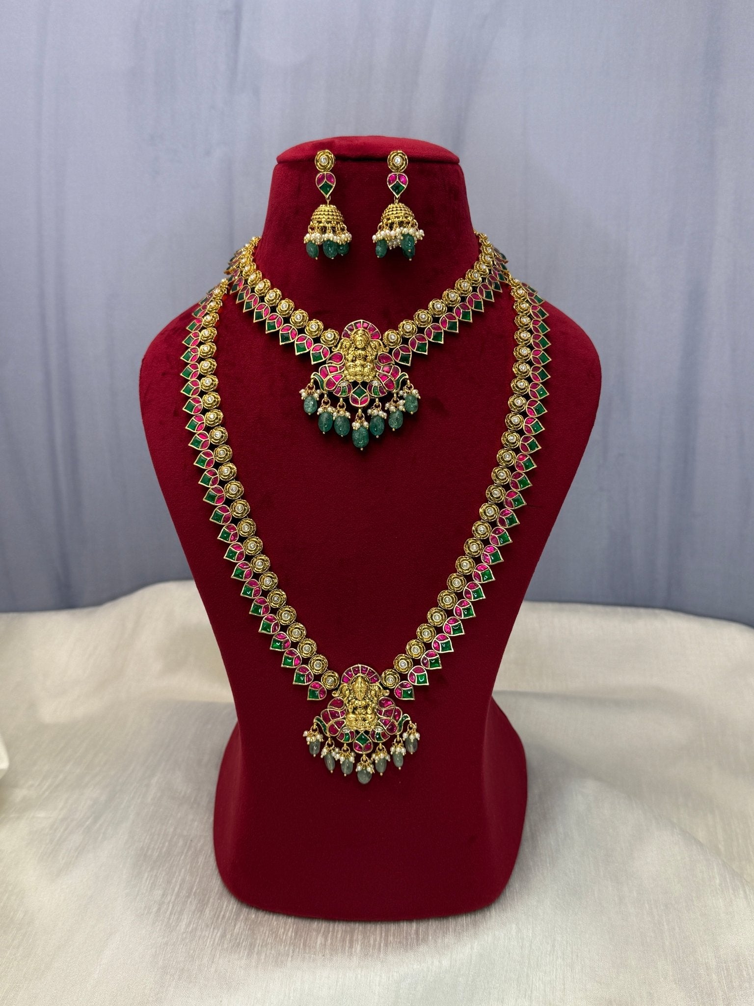 Luxurious Jadau Kundan Bridal Necklace Set 281 - Mahilas