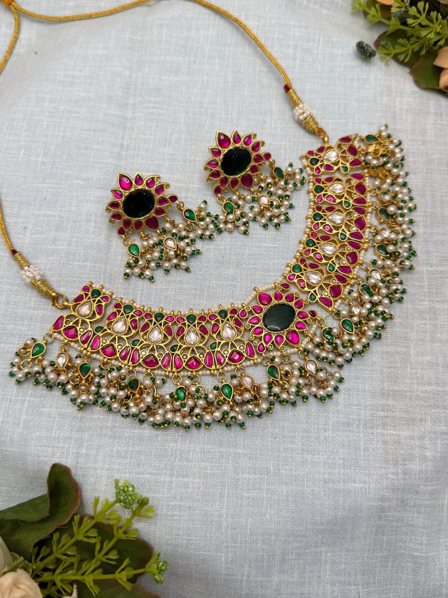 Luxurious Jadau Kundan Choker Necklace Set 473 - Mahilas