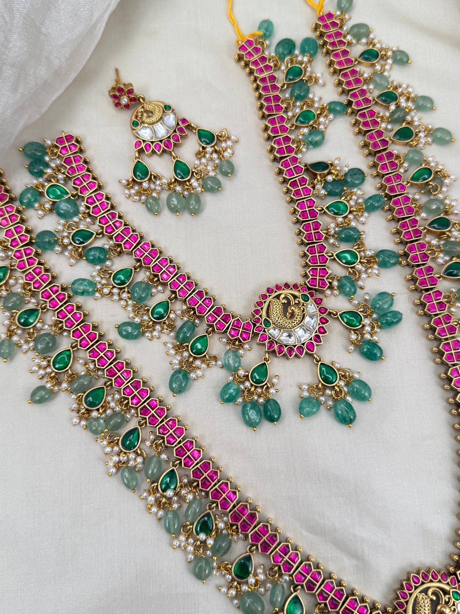 Luxurious Jadau Kundan Guttapusalu Bridal Necklace Set 562 - Mahilas