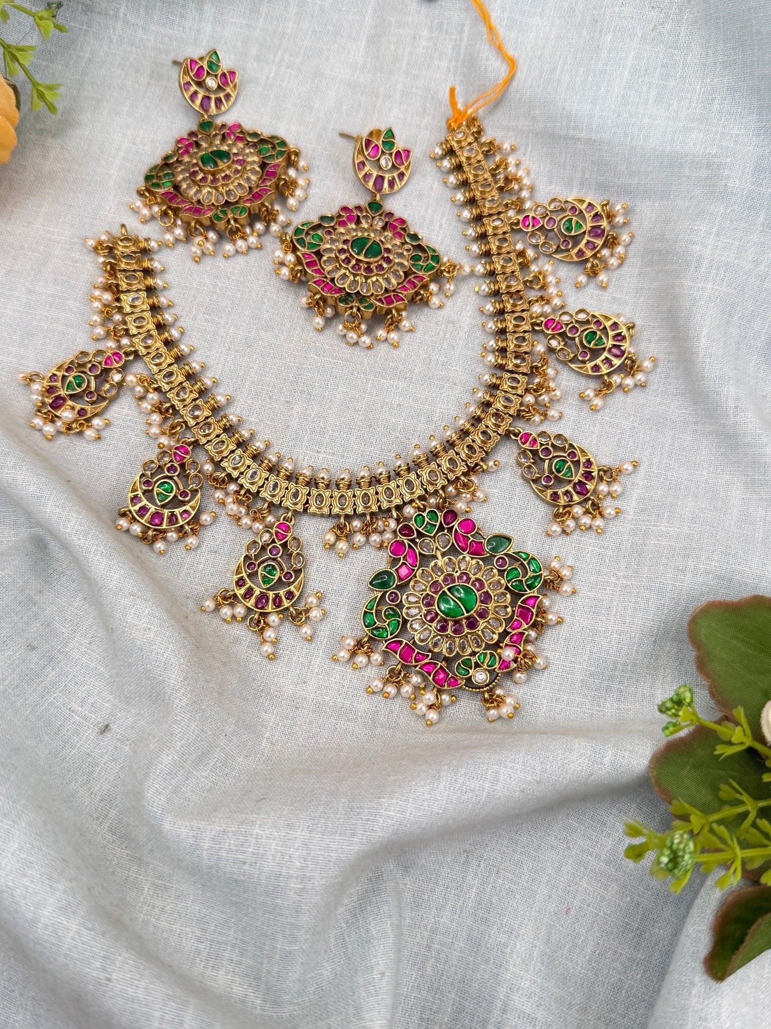 Luxurious Jadau Kundan Guttapusalu Short Necklace Set 608 - Mahilas