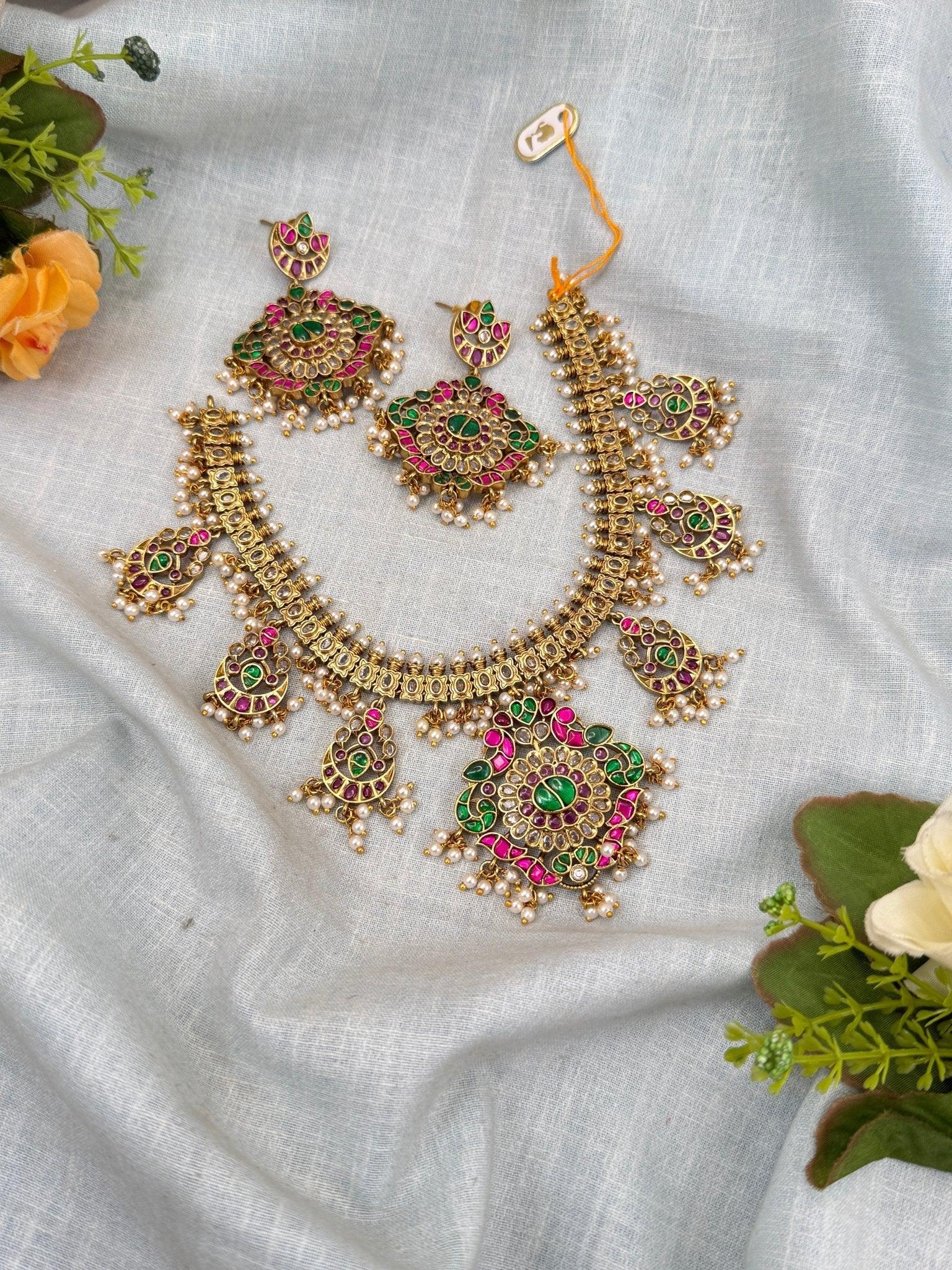 Luxurious Jadau Kundan Guttapusalu Short Necklace Set 608 - Mahilas